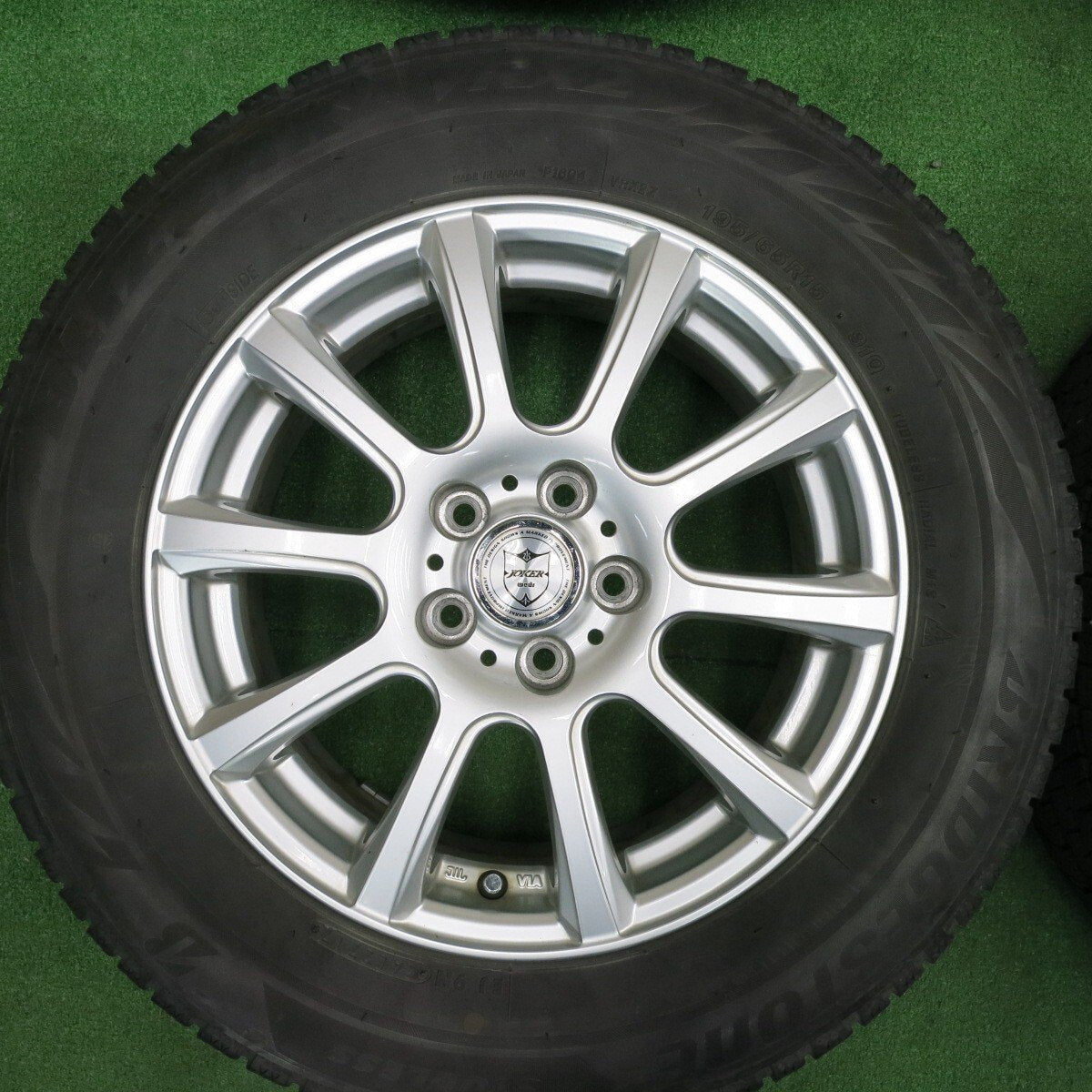 キレイ★スタッドレス 195/65R15 ブリヂストン ブリザック VRX2 JOKER ジョーカー 15インチ PCD114.3/5H★4121811TNス