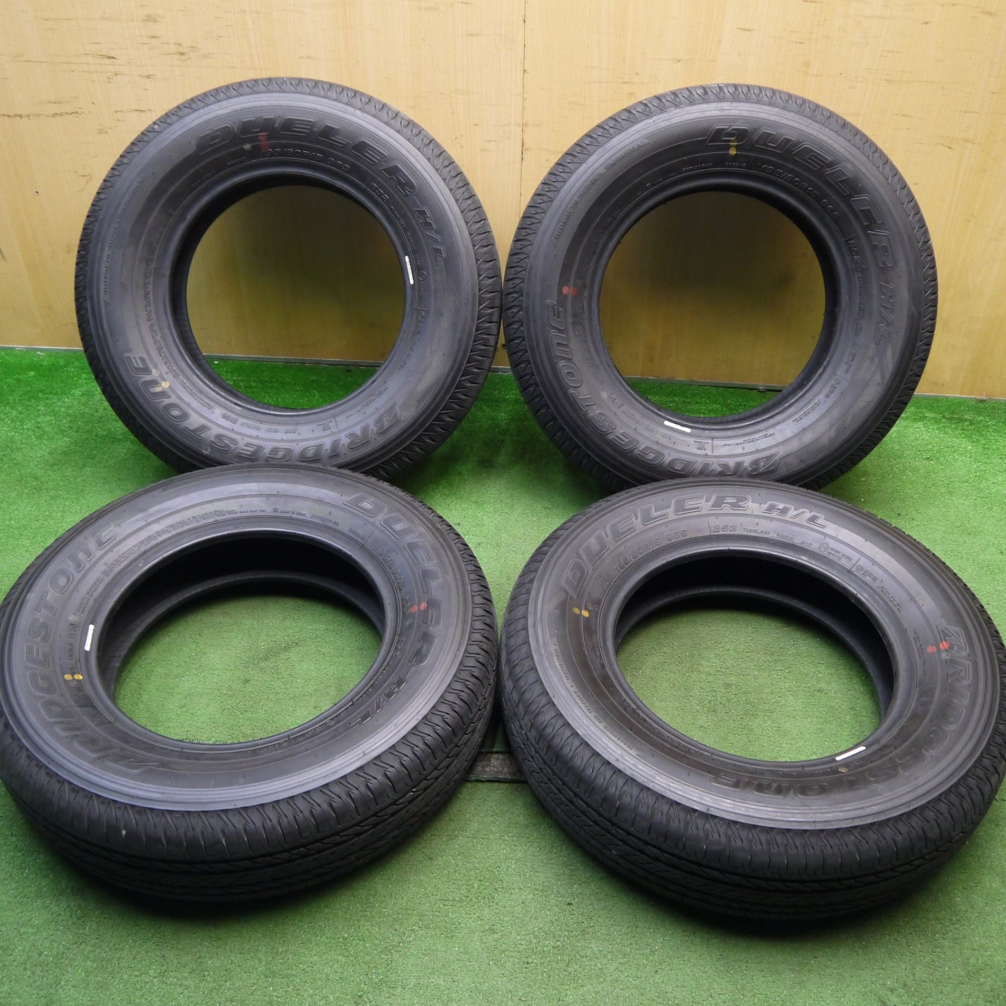 新車外し!24年★195/80R15 ブリヂストン デューラー H/L 852 タイヤ 15インチ ジムニー ノマド シエラ 等★5052005Hノタ