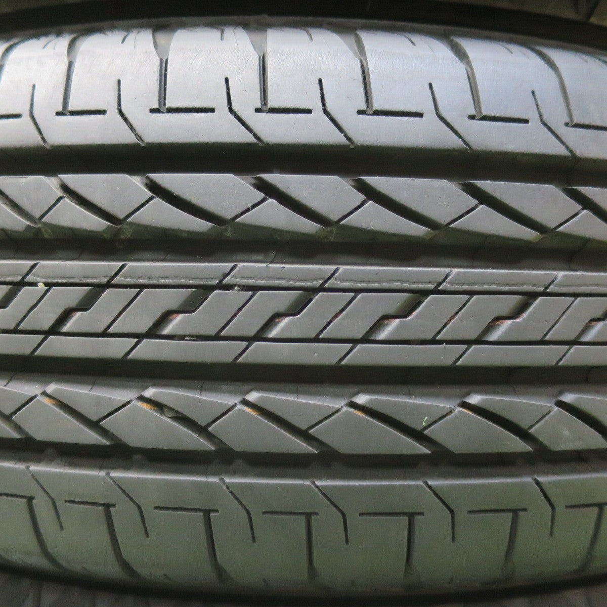 バリ溝!25年!9.5分★195/80R15 ブリヂストン デューラー H/L 852 DUELER タイヤ 15インチ ジムニーシエラ ジムニーノマド 等★6011509イノタ