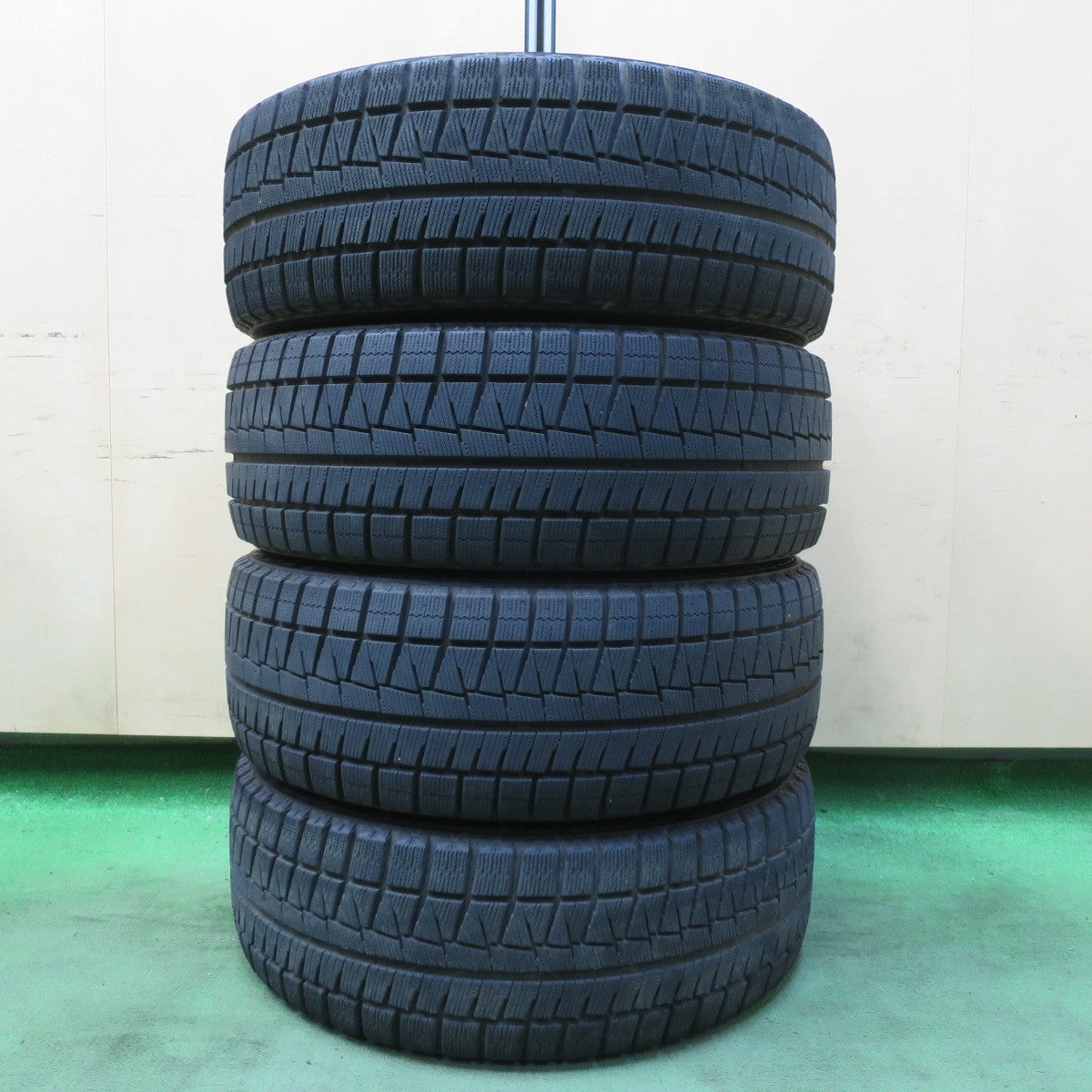 バリ溝!9.5分以上★ベンツ 等 ATS TWIN 225/45R17 スタッドレス ブリヂストン ブリザック REVO GZ 17インチ ツイン PCD112/5H★5070609イス