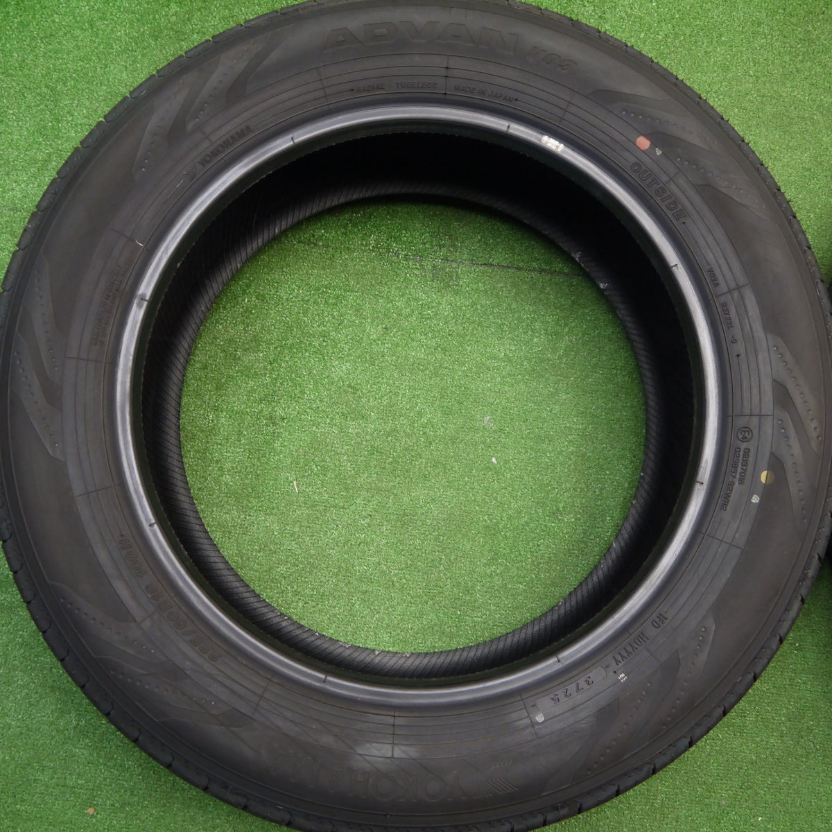 新車外し!25年★225/60R18 ヨコハマ アドバン V03 タイヤ 18インチ 40系 アルファード ヴェルファイア 等★5111007Hノタ