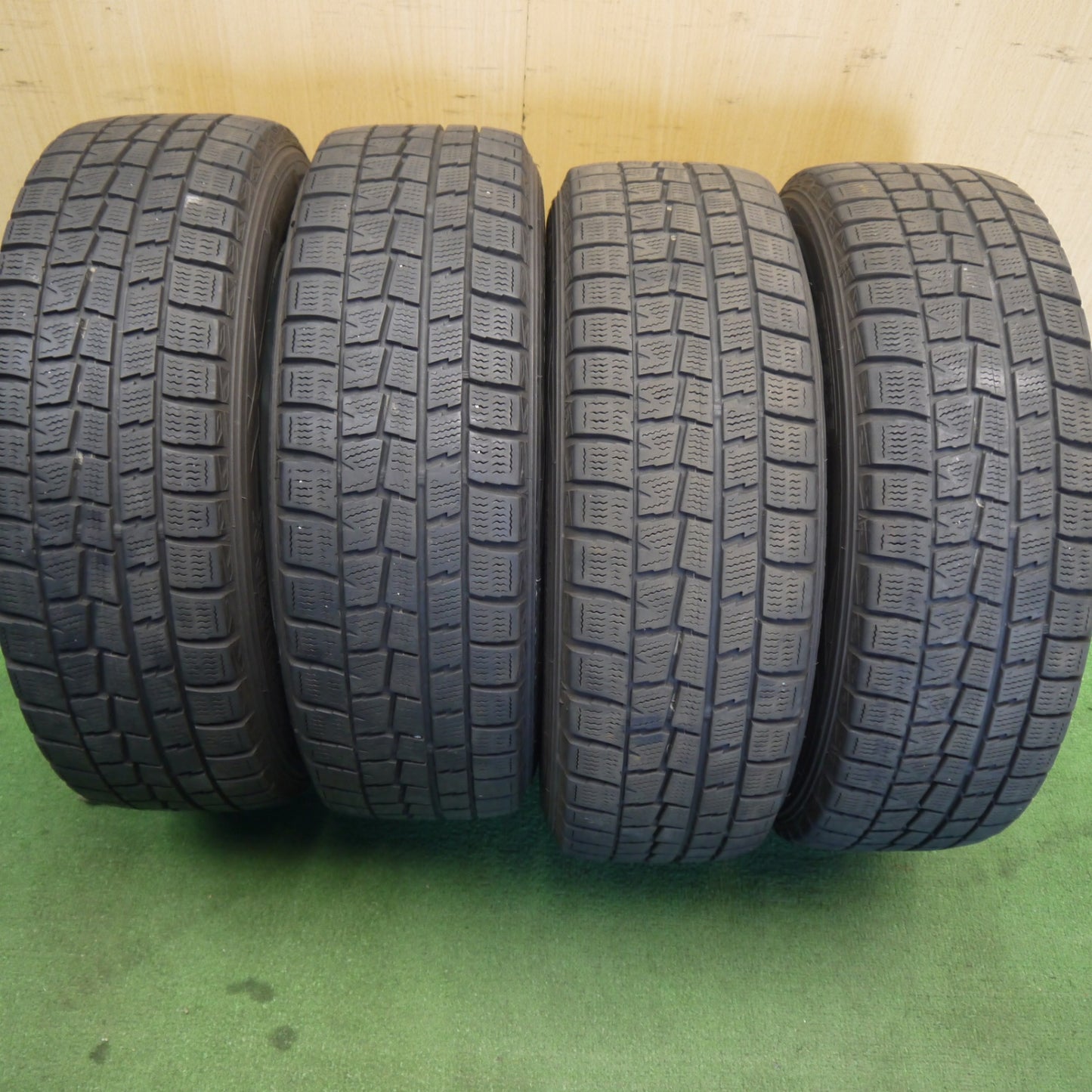キレイ◎FIAT フィアット 500 TARGA AGA 500 175/65R14 スタッドレス ダンロップ ウインターマックス WM01 14インチ PCD98/4H◎6071502Hス