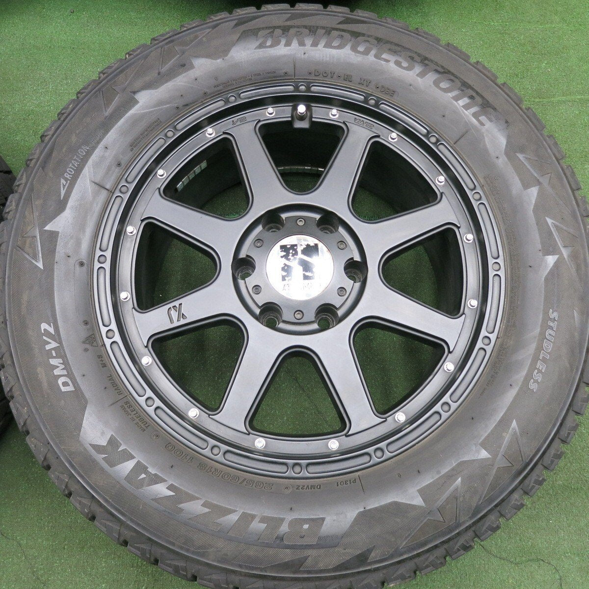 4本価格★スタッドレス XTREME-J XJ 265/60R18 ブリヂストン ブリザック DM-V2 エクストリームJ PCD139.7/6H★4053107HAス