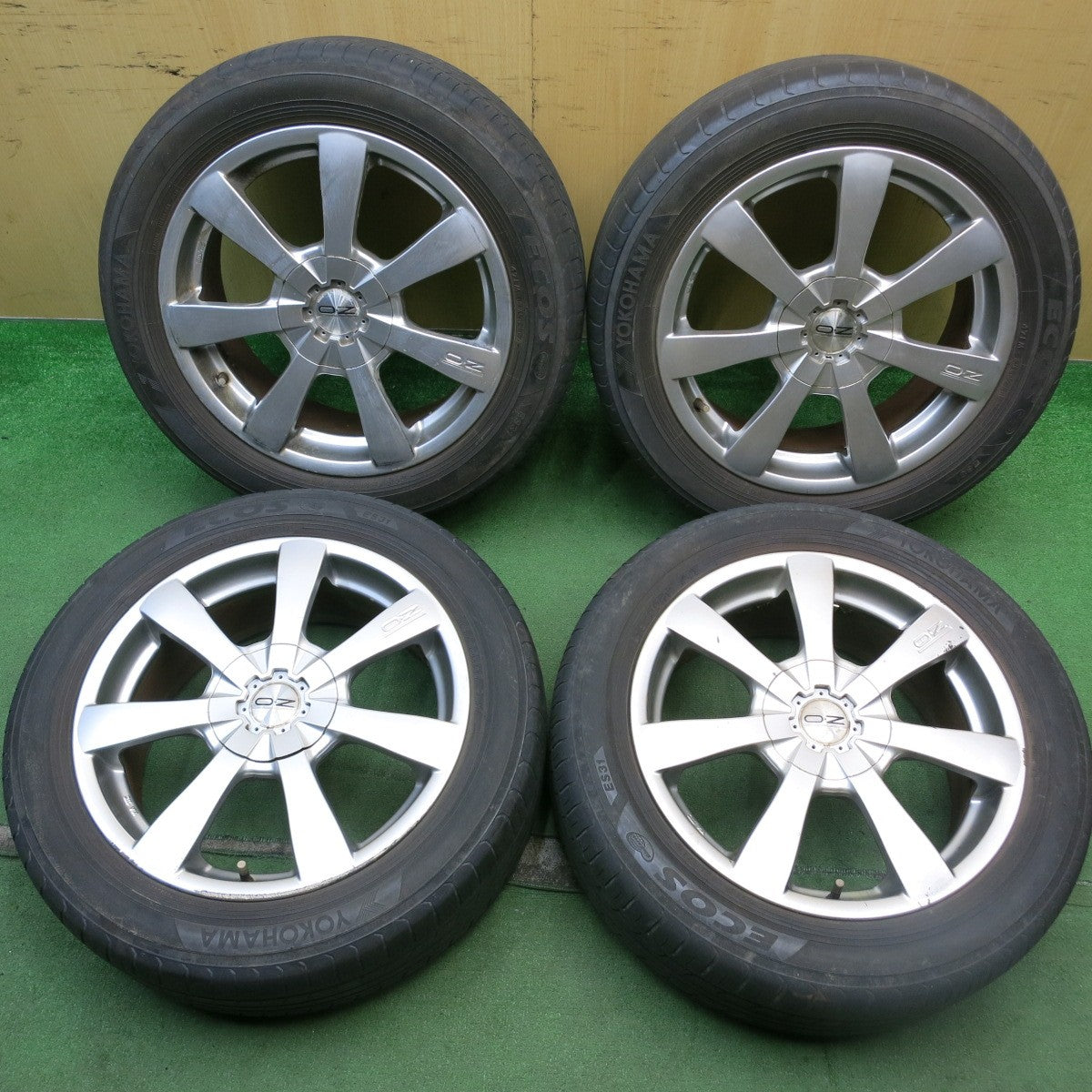 4本価格★O・Z TITAN 215/55R17 ヨコハマ エコス ES31 17インチ OZ チタン PCD 108 114.3/5H マルチ★5071303HAノ