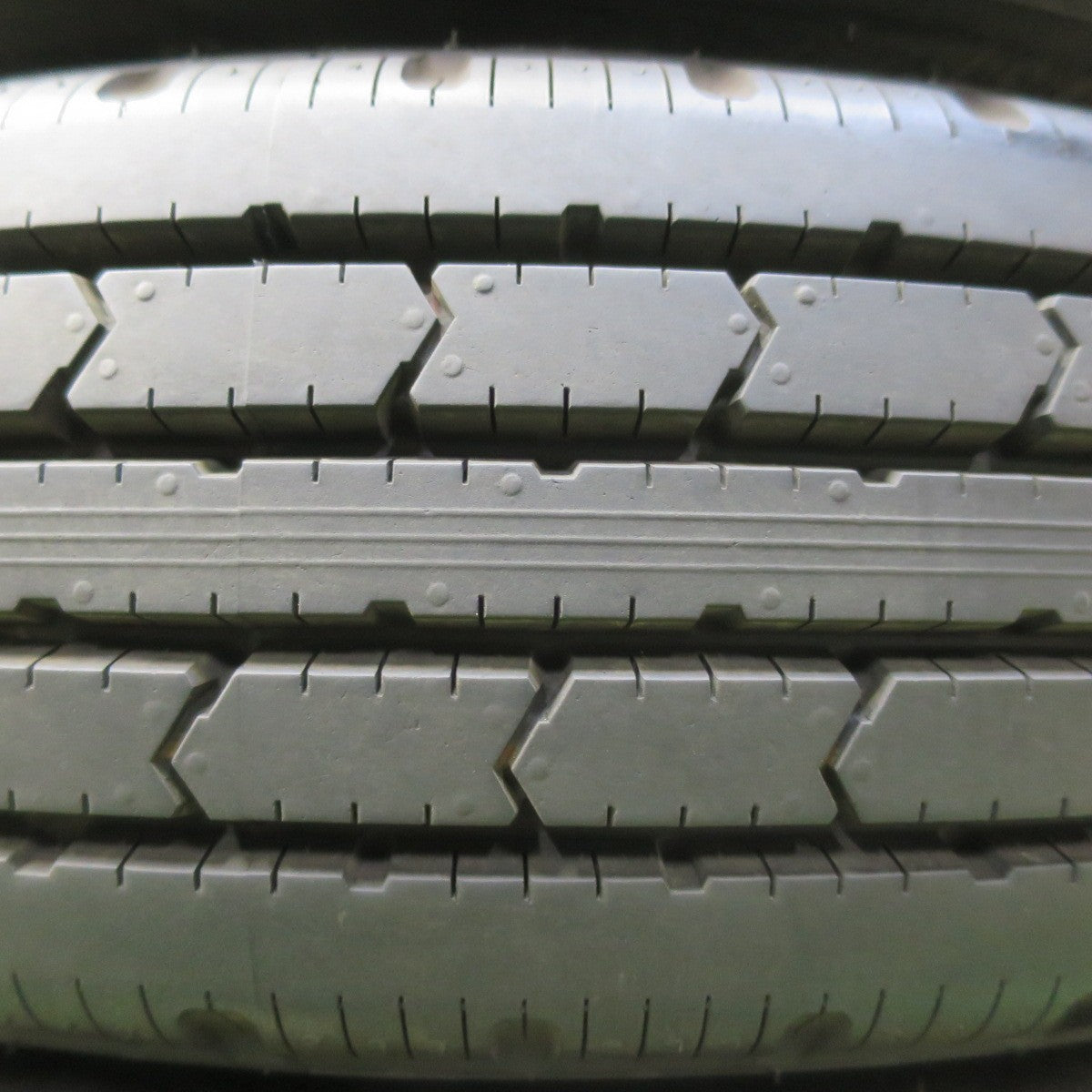 新車外し!24年!6本★トラック タイヤ 175/75R15 103/101N ブリヂストン R202 15インチ★5090605イノタ