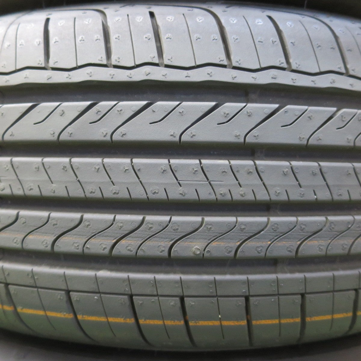 新車外し!25年★195/60R16 グッドイヤー TRIPLEMAX2 タイヤ 16インチ ウィッシュ セレナ フロンクス 等★6021105イノタ