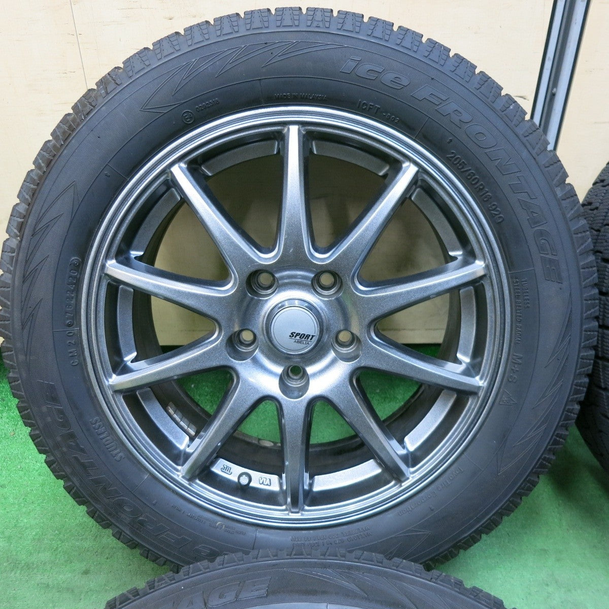 バリ溝!キレイ!9.5分★スタッドレス 205/60R16 アイスフロンテージ トーヨー SPORT ABELIA スポルト アベリア 16インチ PCD114.3/5H★5022806SYス
