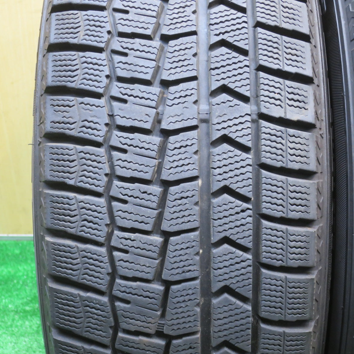 バリ溝!9分★スタッドレス 215/65R16 ダンロップ ウインターマックス WM02 TIRADO Eta LA STRADA ティラード ラストラーダ 16インチ PCD114.3/5H★5122507NJス