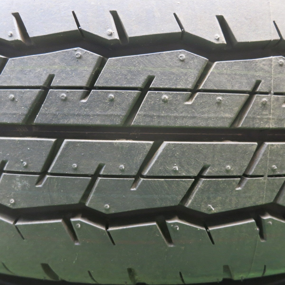 新車外し!23年★トヨタ ハイエース 純正 スチール 195/80R15 107/105N ダンロップ SP175N 15インチ PCD139.7/6H★5050302HAノ