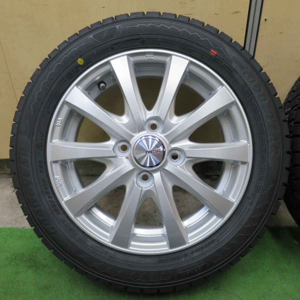 未使用!26年◎スタッドレス 155/65R14 グッドイヤー アイスナビ8 ravrion RS01 ラブリオン 14インチ PCD100/4H◎6102004NGス