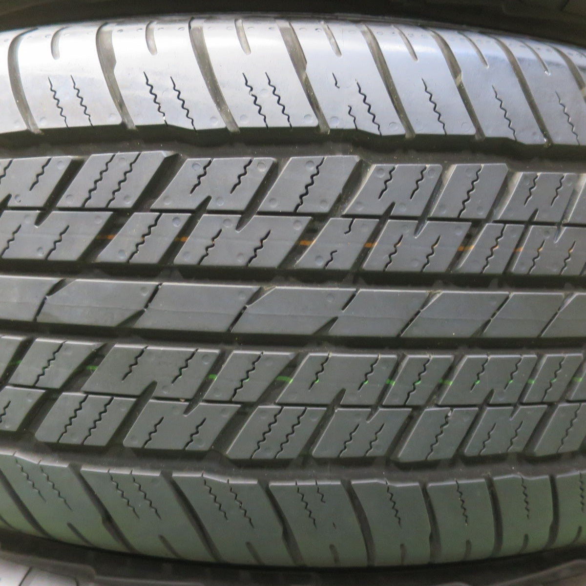 新車外し!25年★265/65R18 ダンロップ AT23 グラントレック タイヤ 18インチ ランクル 250 300 等★6050606イノタ
