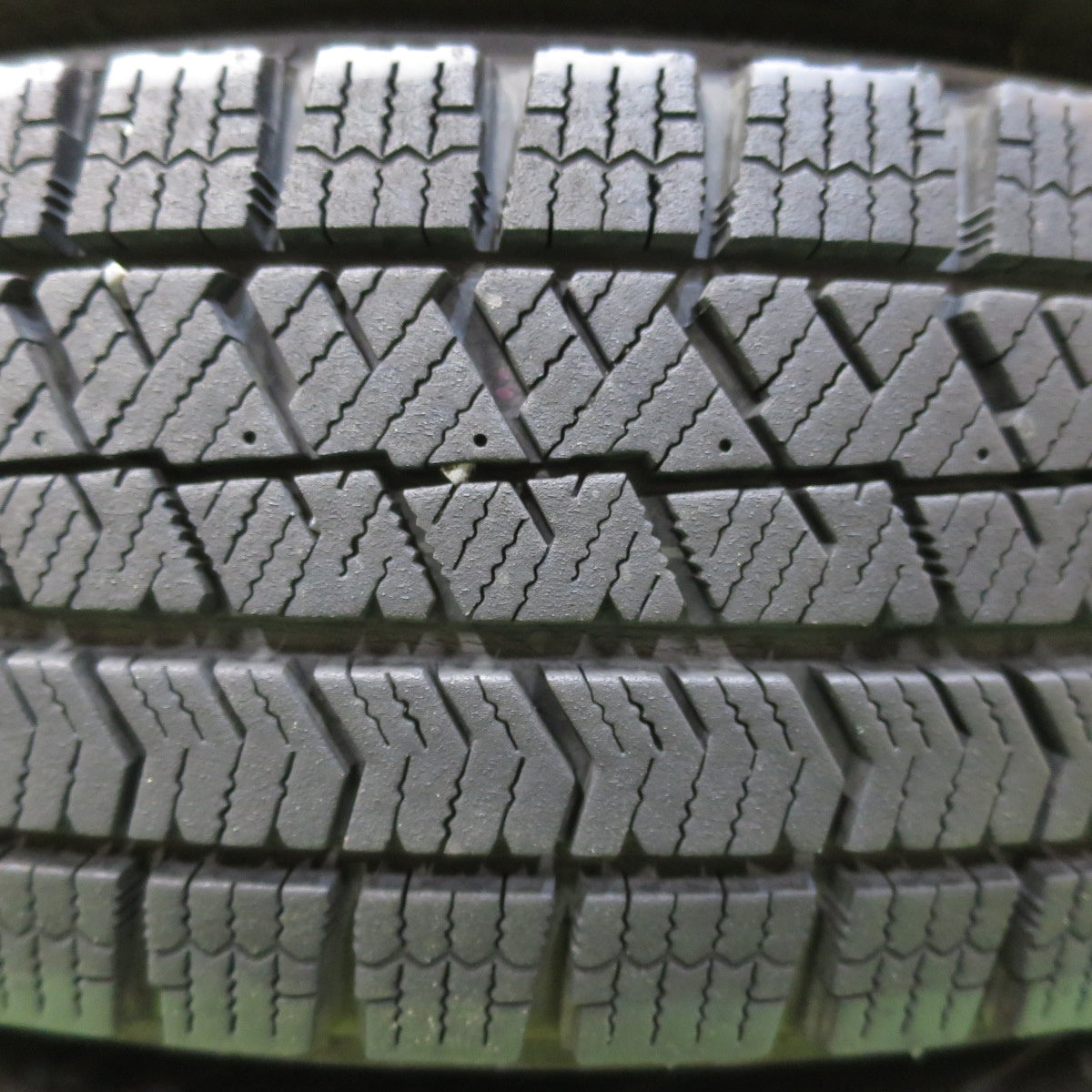 4本価格★スタッドレス 145/80R13 ブリヂストン ブリザック VRX2 スチール ホイール 13インチ PCD100 110 114.3/4H マルチ★5042406イス