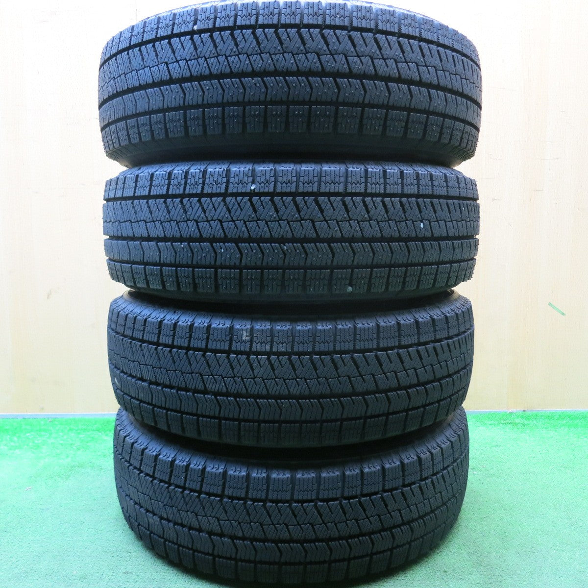 バリ溝!22年!ほぼ10分★スタッドレス 175/65R14 ブリヂストン ブリザック VRX2 スチール ホイール 14インチ PCD100/4H★5070502HAス