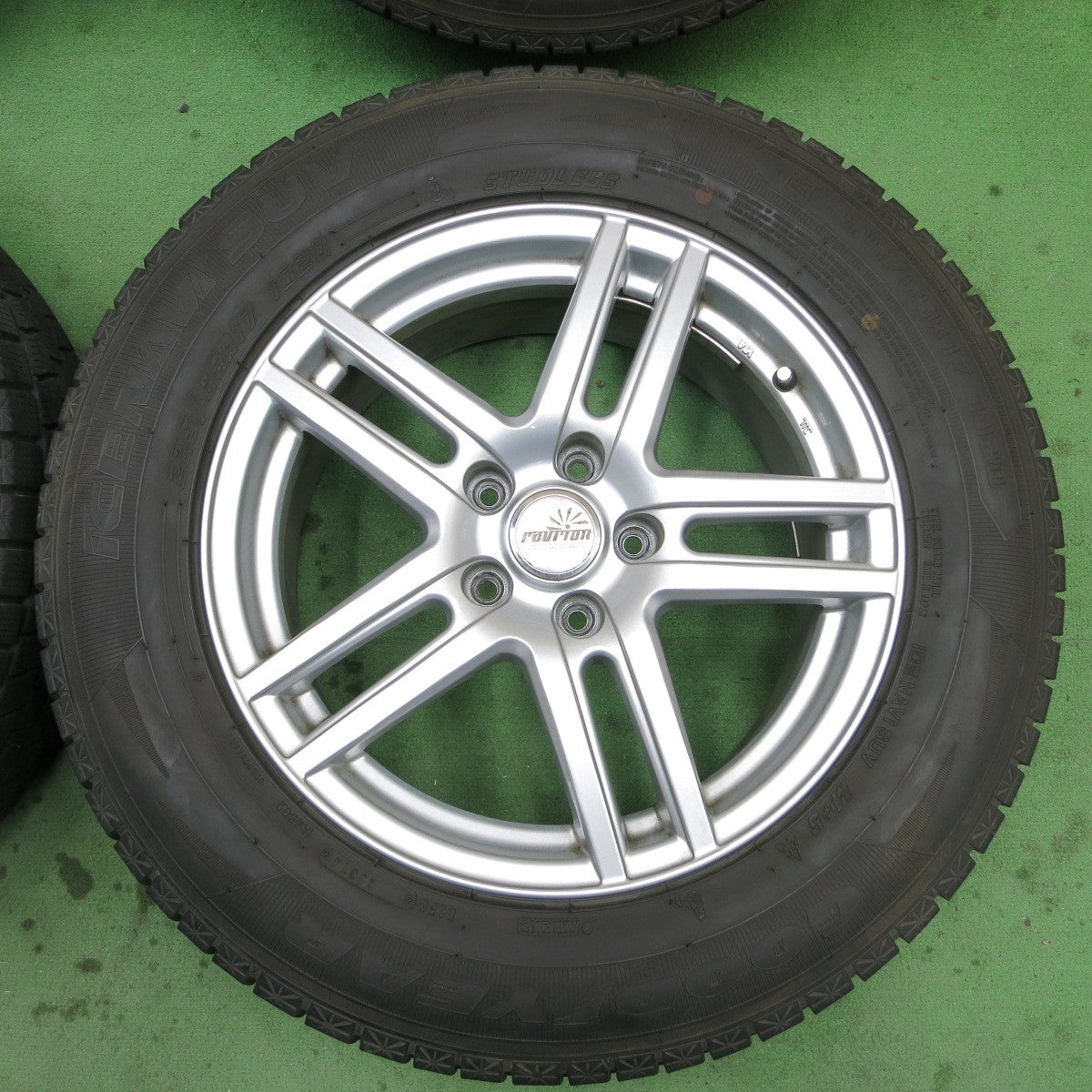 バリ溝!9分★スタッドレス 225/65R17 グッドイヤー アイスナビ SUV ravrion ラブリオン 17インチ PCD114.3/5H★5050502ナス