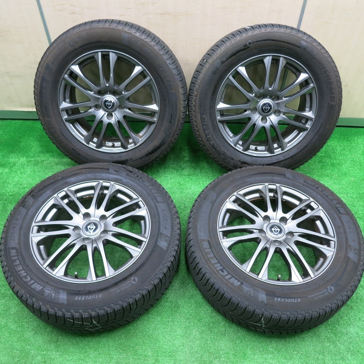 キレイ★スタッドレス 225/65R17 ミシュラン X-ICE3+ VELVA ヴェルヴァ 17インチ PCD114.3/5H★4080801HAス