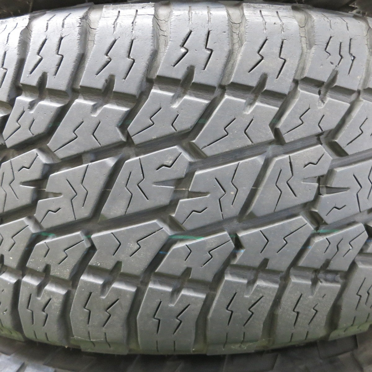バリ溝!9分★ジープ 等 ウルトラ モーター スポーツ 223B ゴライアス 275/55R20 ニットー TERRA GRAPPLER ALL TERRAIN 20インチ PCD127/5H★5072904ナノ