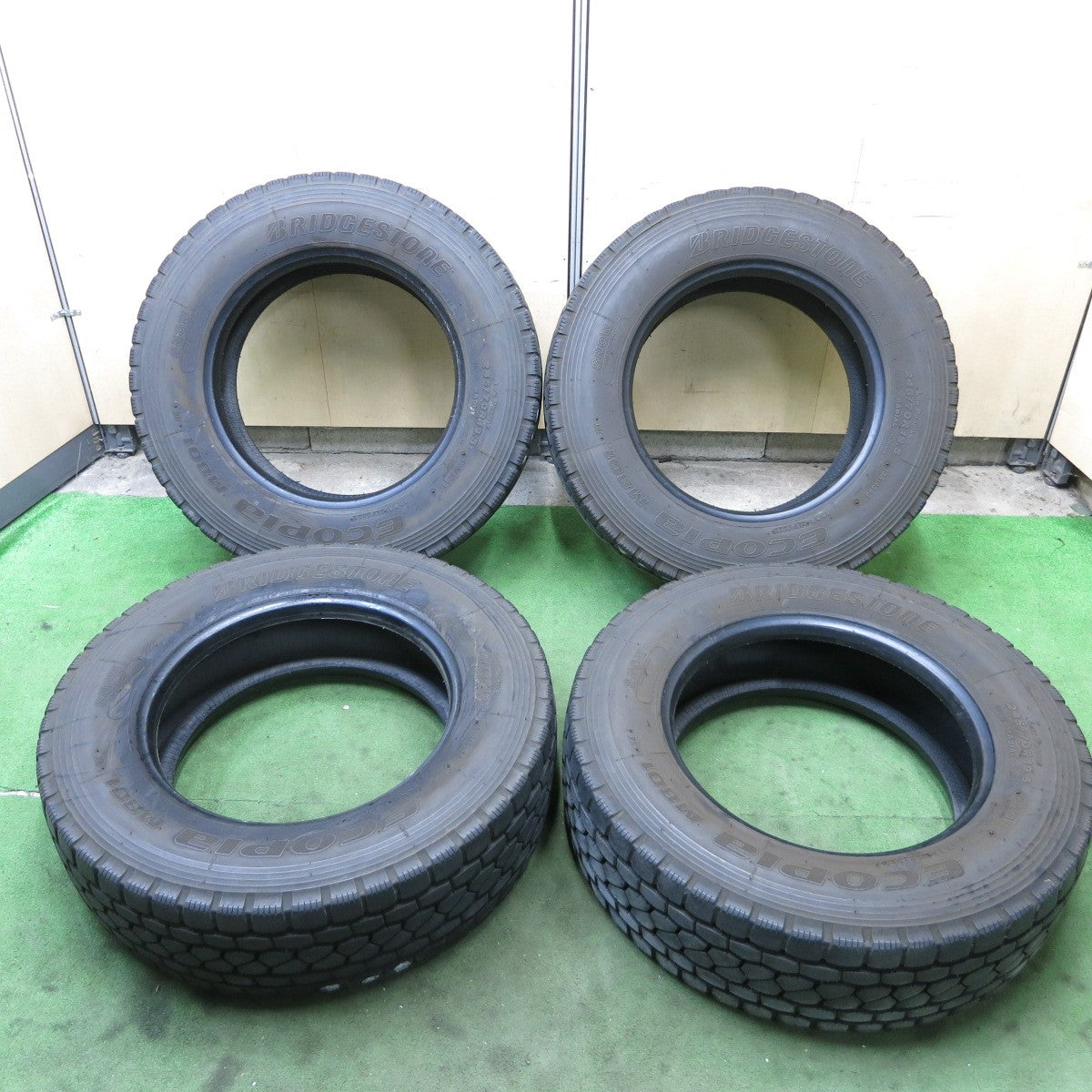 バリ溝!25年!9分★トラック タイヤ 245/70R19.5 136/134J ブリヂストン エコピア M801Ⅱ ミックス オールシーズン 19.5インチ★5122905ナスタ