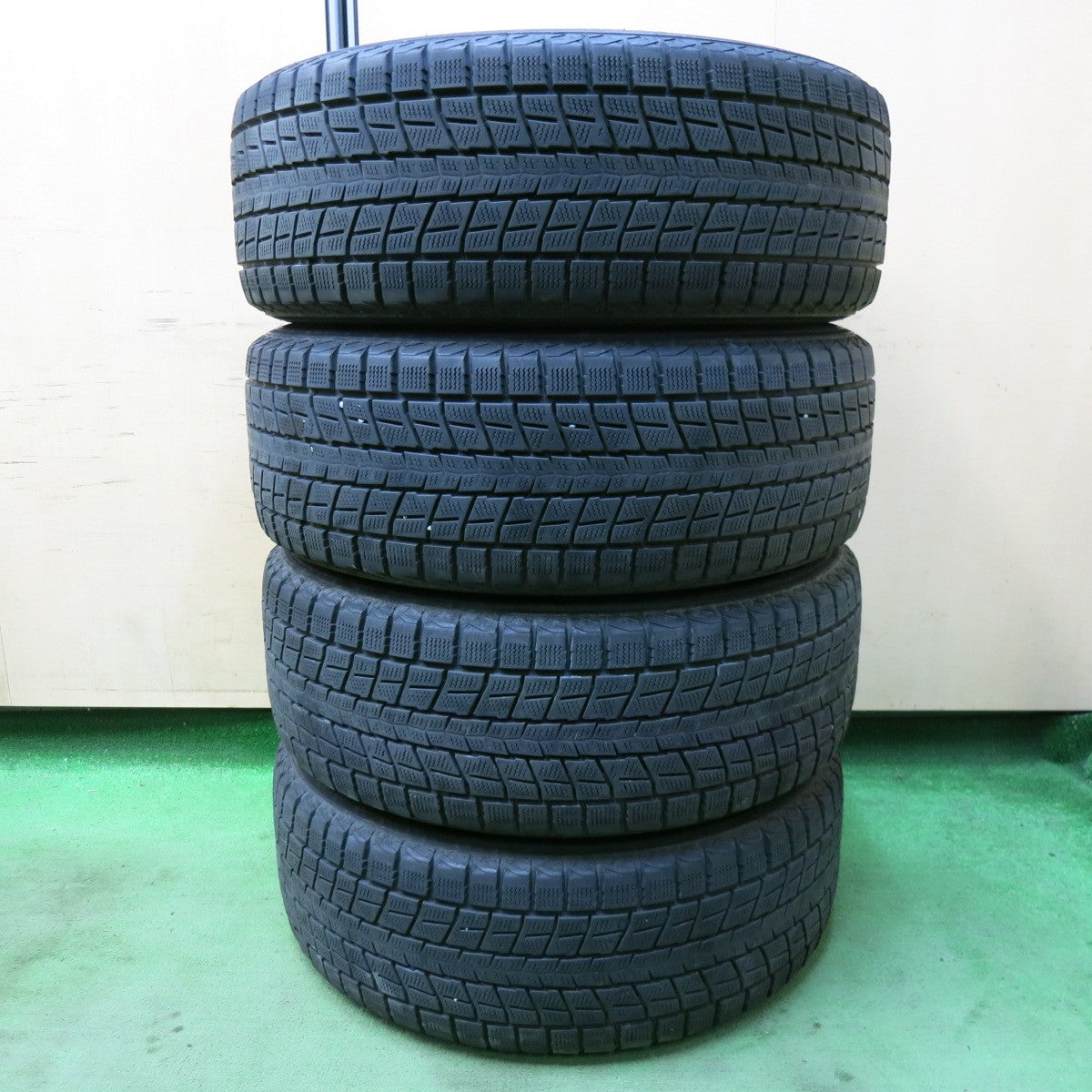 バリ溝!キレイ!9分★トヨタ 60系 ハリアー プレミアム 純正 235/55R18 スタッドレス ダンロップ ウインターマックス SJ8 18インチ PCD114.3/5H★5050203SYス