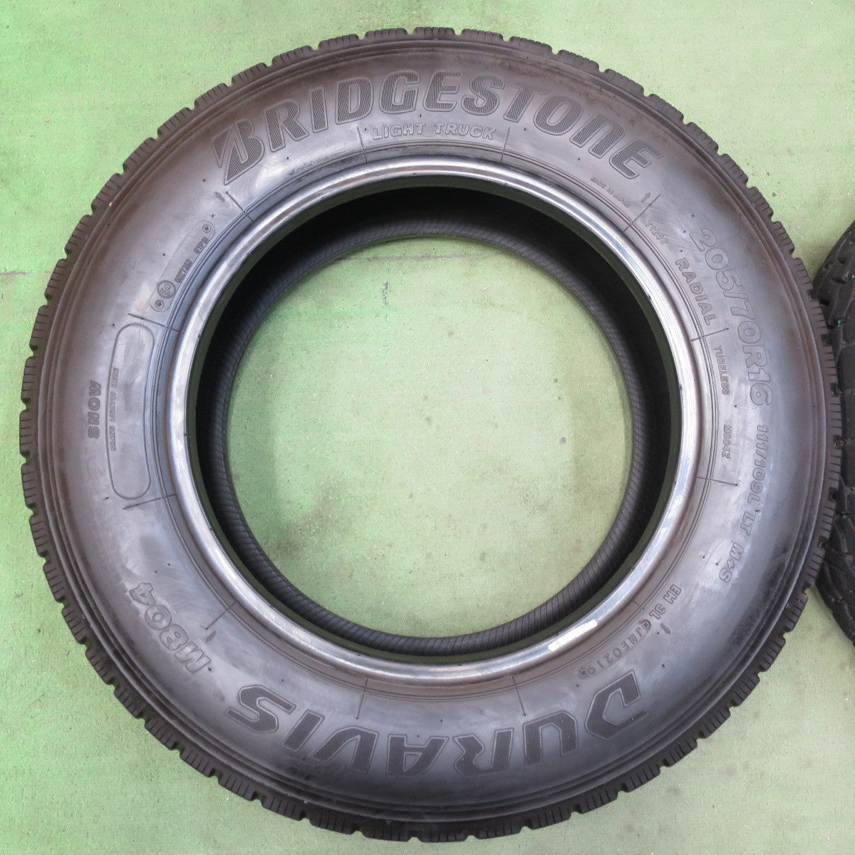 超バリ溝!9.5分以上★トラック タイヤ 205/70R16 111/109L ブリヂストン デュラビス M804 ミックス オールシーズン DURAVIS 16インチ★5092210イノタ