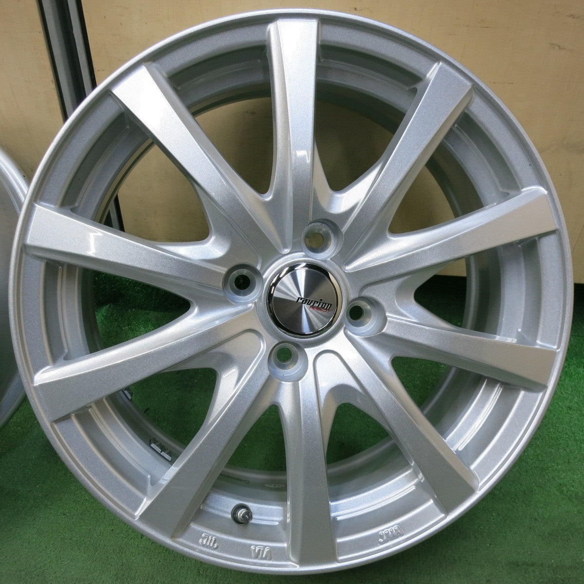 未使用★ravrion RS01 weds ラブリオン ウェッズ 16インチ ホイール 16×6J PCD100/4H★5041817SYホ
