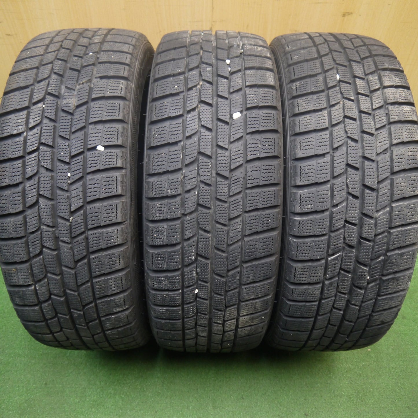 バリ溝!9.5分!3本★プリウス 等 STEALTH RACING PROGRESS K35 215/45R17 スタッドレス グッドイヤー アイスナビ6 17インチ ステルスレーシング PCD100/5H★6022506Hス