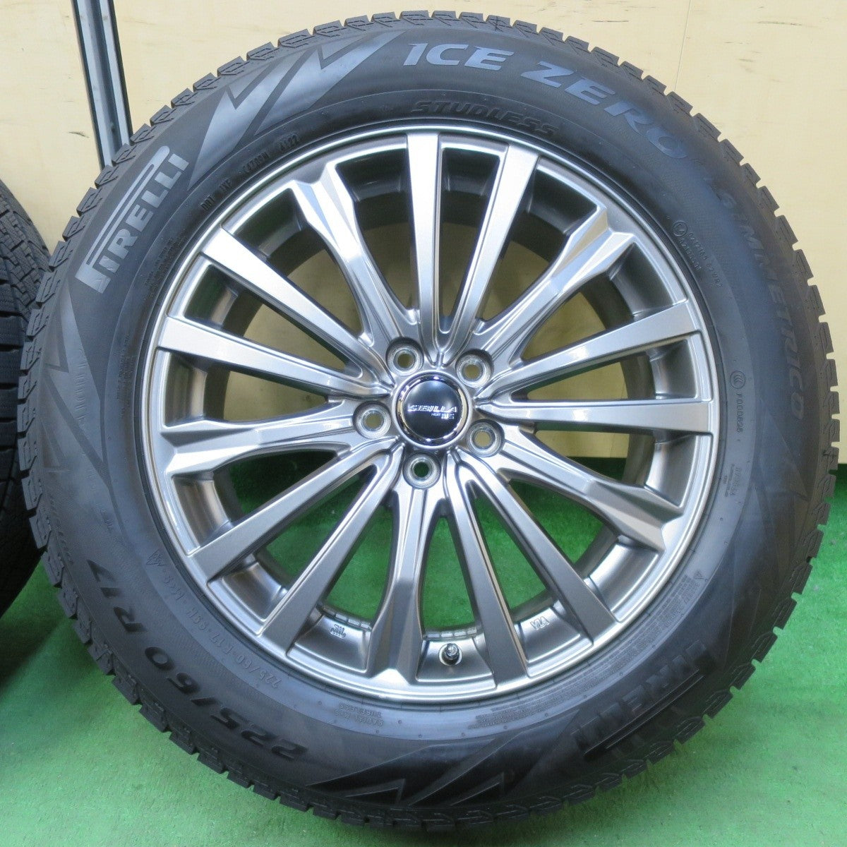 バリ溝!22年!キレイ!9.5分以上★フォレスター等 225/60R17 スタッドレス ピレリ アイスゼロ アシンメトリコ SIBILLA NEXT W5 シビラ PCD100/5H★4111106イス