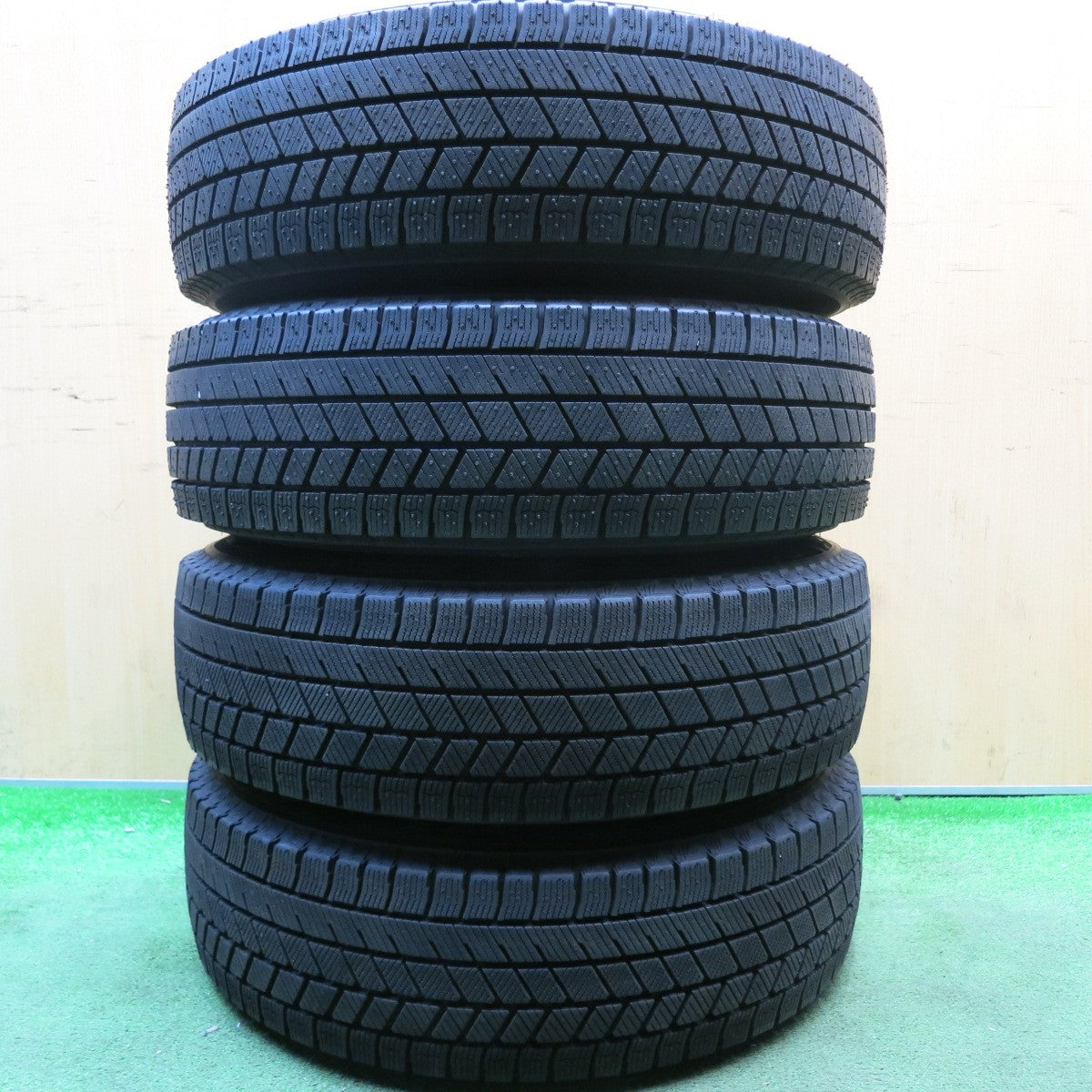 バリ溝!22年!キレイ!ほぼ10分★スタッドレス 175/70R14 ブリヂストン ブリザック VRX3 BALMINUM DS-M バルミナ 14インチ PCD100/4H★6031505HAス