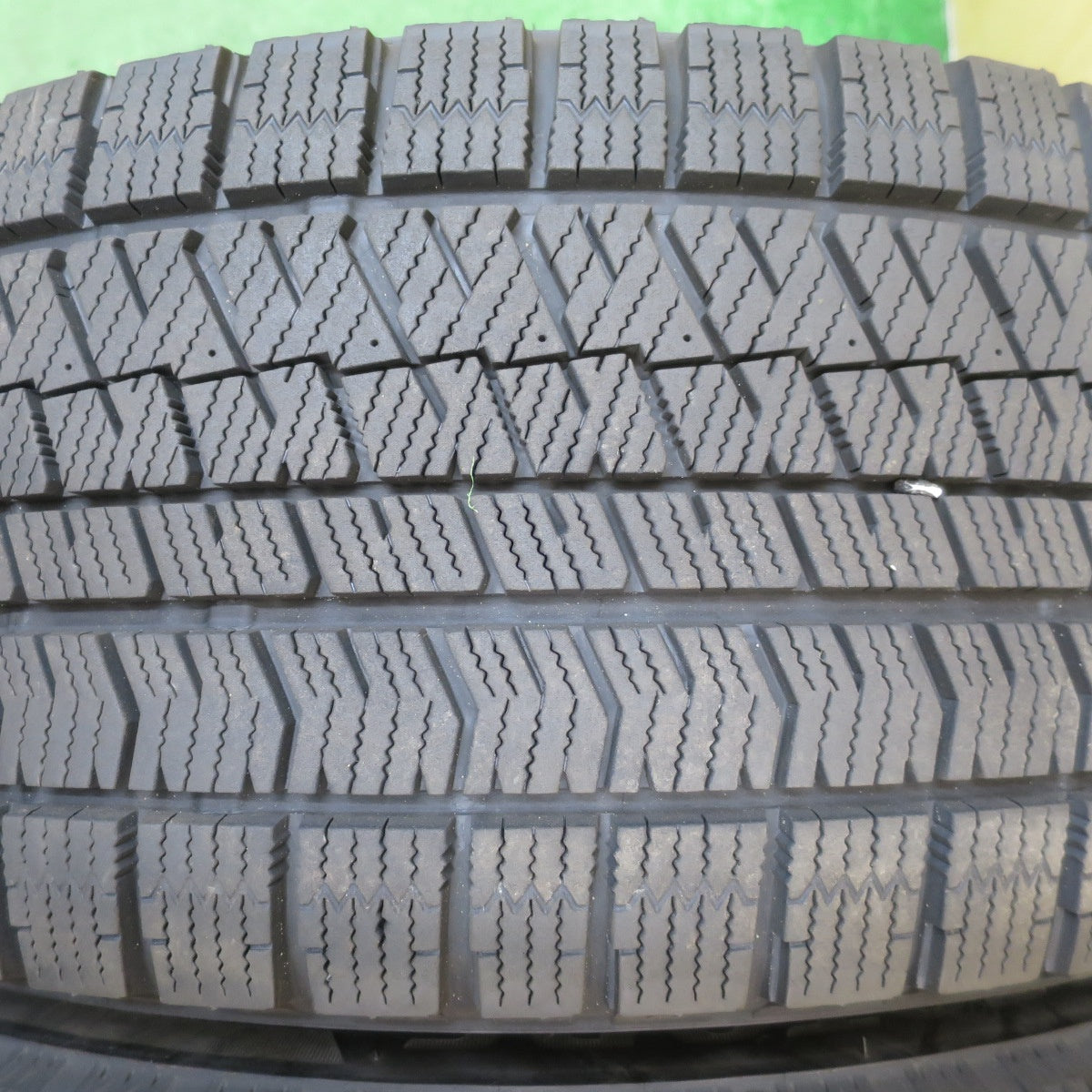 バリ溝!21年!キレイ!9.5分★スタッドレス 225/55R17 ブリヂストン ブリザック VRX2 BALMINUM バルミナ 17インチ PCD114.3/5H★5093004NJス
