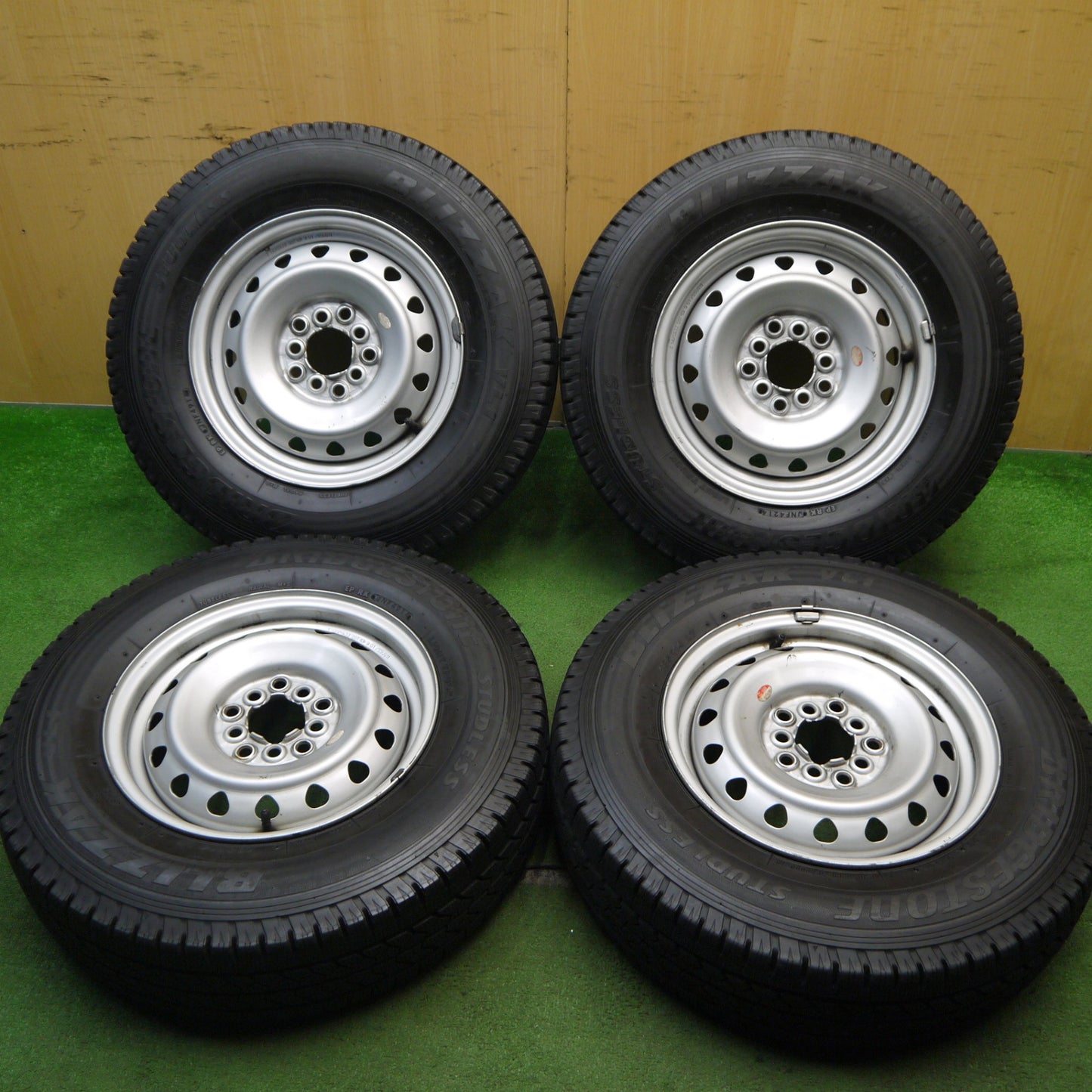 バリ溝!9.5分★スタッドレス 185R14 6PR 8PR ブリヂストン ブリザック VL1 スチール ホイール 14インチ PCD100 114.3/5H マルチ★5051306Hス