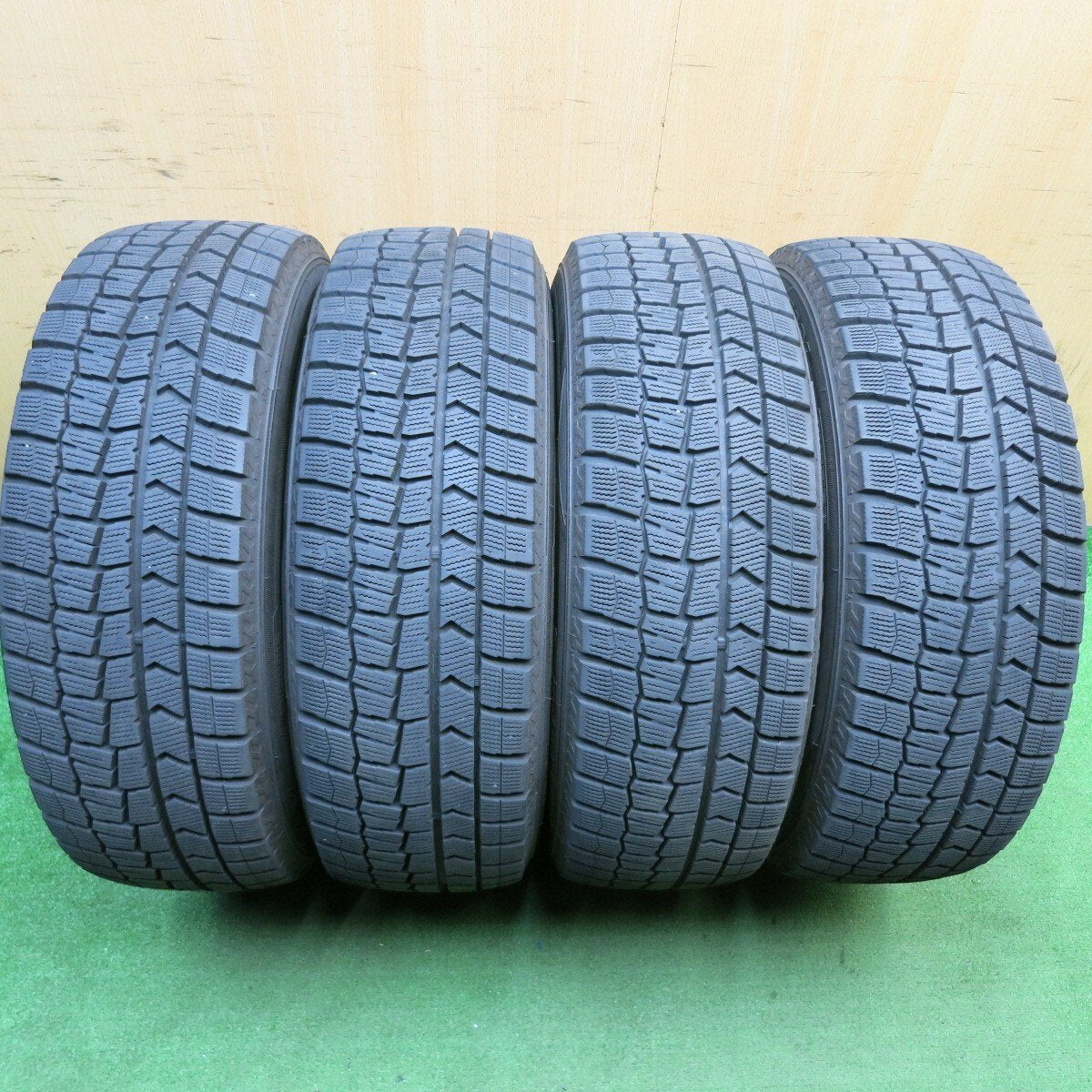 バリ溝!21年!キレイ!9.5分★スタッドレス 225/60R17 ダンロップ ウインターマックス WM02 Tirado@ La-Strada 阿部商会 17インチ PCD114.3/5H★5031607TNス