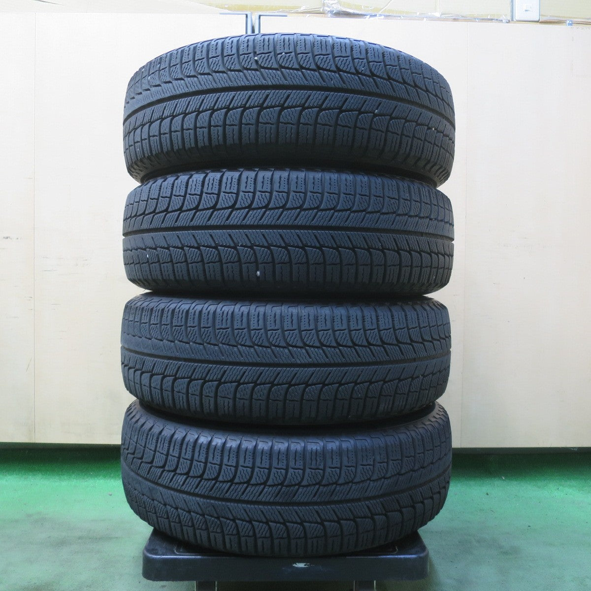 キレイ★スタッドレス 195/65R15 ミシュラン X-ICE3+ SIBILLA NEXT C5 シビラ ネクスト 15インチ PCD114.3/5H★6051304イス