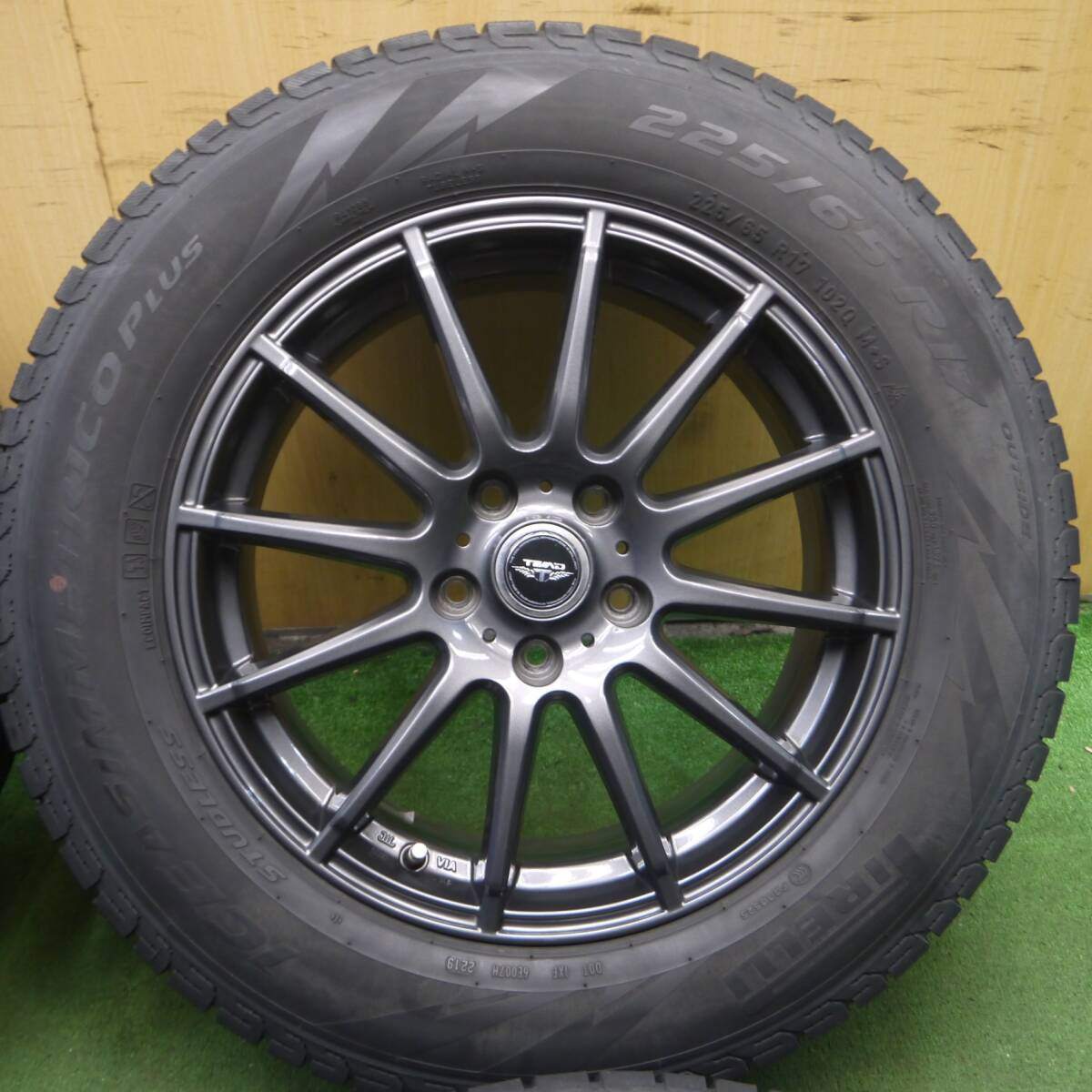 バリ溝!キレイ!8.5分★スタッドレス 225/65R17 ピレリ アイスアシンメトリコ プラス TEAD テッド PCD114.3/5H★4030104KKス