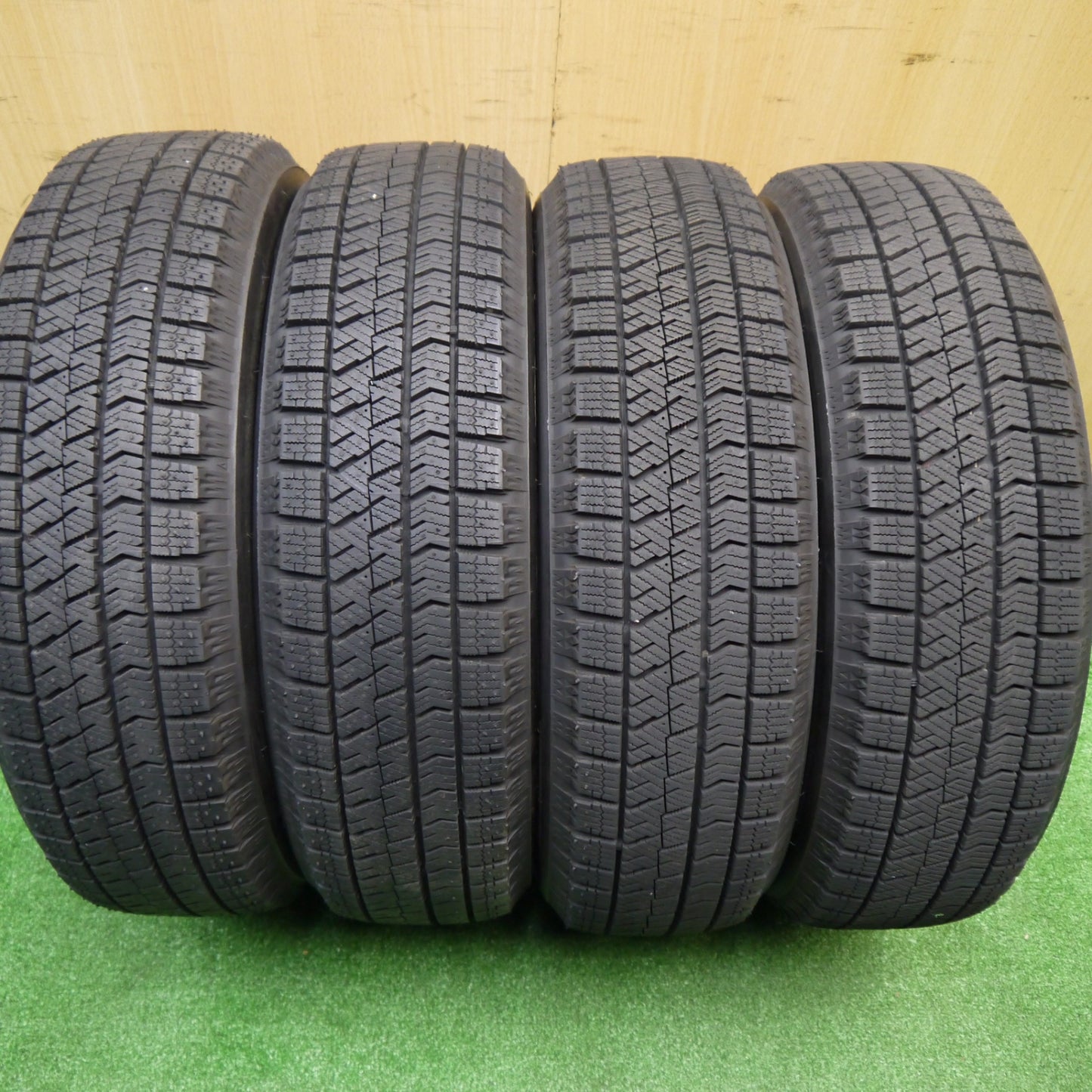バリ溝!23年!キレイ!ほぼ10分★スタッドレス 165/60R15 ブリヂストン ブリザック VRX2 Claire クレール 15インチ ソリオ ハスラー 等 PCD100/4H★5102806Hス