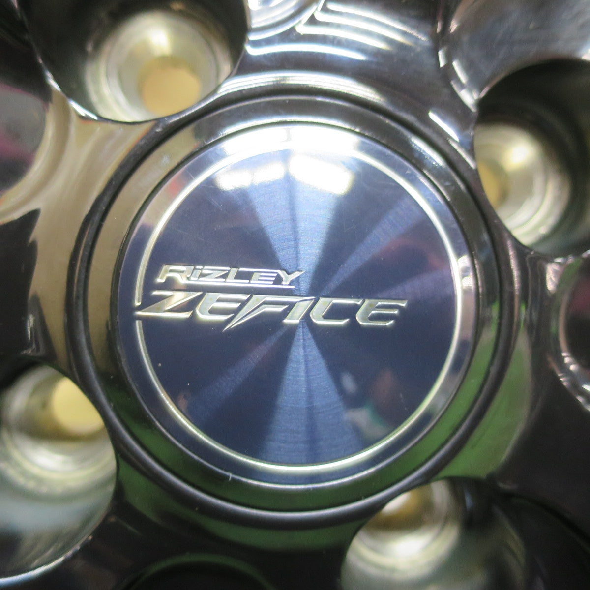 バリ溝!キレイ!9分★スタッドレス 185/60R15 ヨコハマ アイスガード iG50 プラス RiZLEY ZEFICE ライツレー 15インチ PCD100/4H★5051307イス