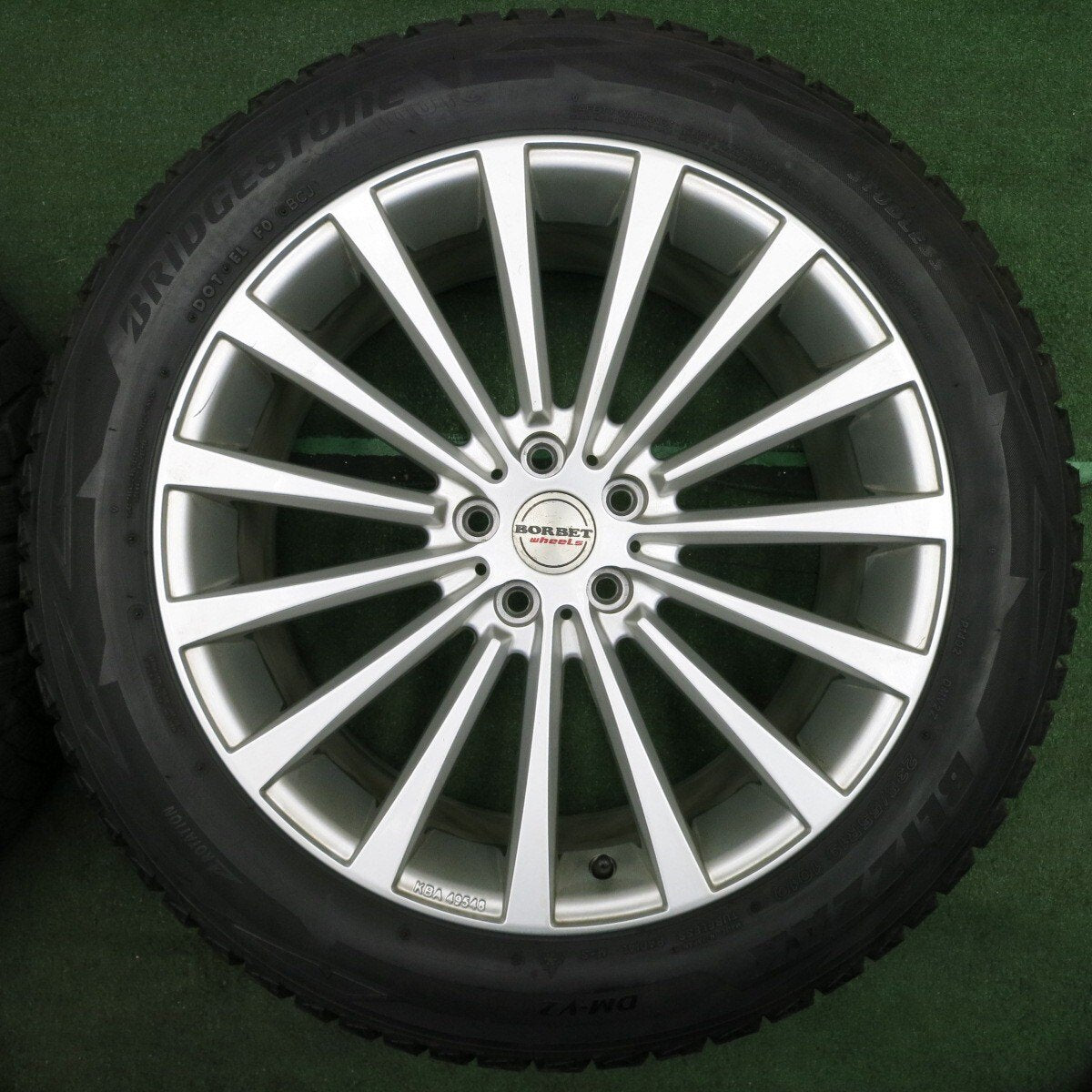 バリ溝!8.5分★ボルボ 等 BORBET 235/55R19 スタッドレス ブリヂストン ブリザック DM-V2 ボルベット PCD108/5H★4032403NJス