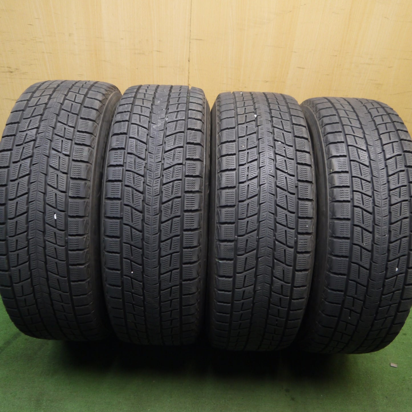 バリ溝!キレイ!9.5分★レクサス 等 235/60R18 スタッドレス ダンロップ ウインターマックス SJ8 Lehrmeister L-F LOUNGE レアマイスター LF ラウンジ 18インチ PCD114.3/5H★5091604Hス