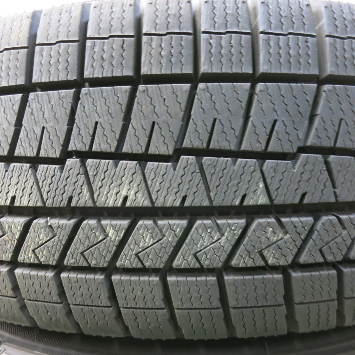 バリ溝!22年!キレイ!9.5分以上★スタッドレス 195/65R15 ダンロップ ウインターマックス03 STRANGER ストレンジャー 15インチ PCD114.3/5H★5091102SKス