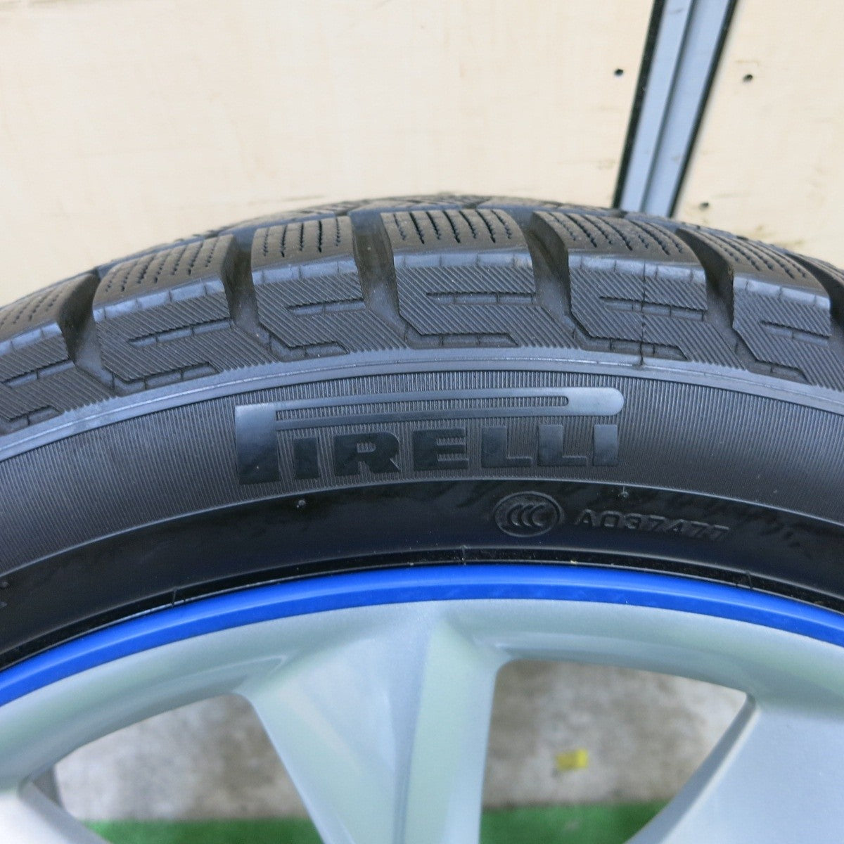 キレイ!1本★BMW F30 F31 3シリーズ 純正 225/45R18 スタッドレス ピレリ アイスアシンメトリコ プラス 18インチ PCD120/5H★5022402ナス