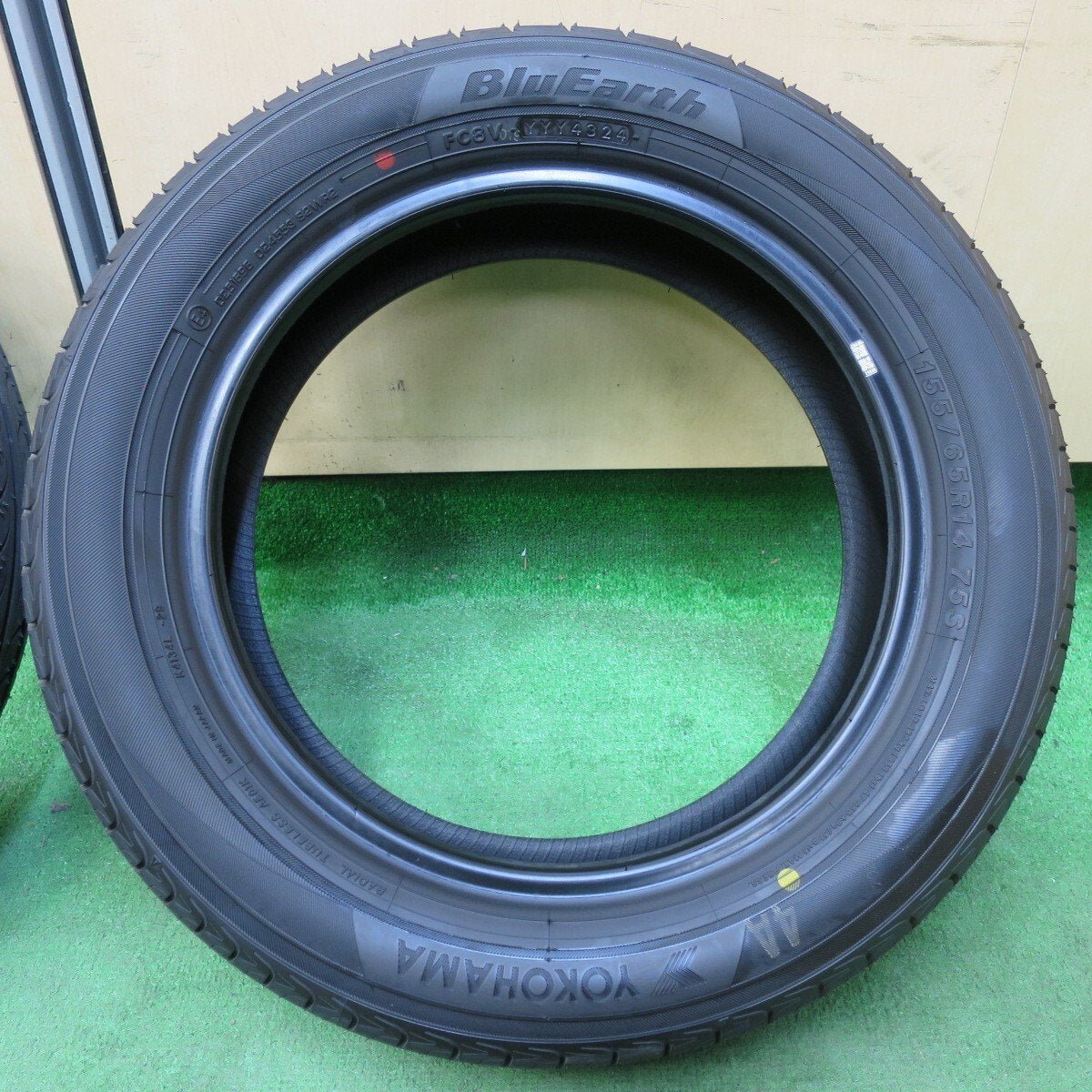 新車外し!24年★155/65R14 ヨコハマ ブルーアース BluEarth タイヤ 14インチ N-BOX タント ムーヴ ワゴンR 等★4120305イノタ