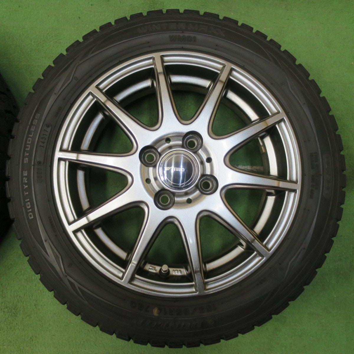 バリ溝!キレイ!9分★スタッドレス 155/65R14 ダンロップ ウインターマックス WM01 TIRO 14インチ PCD100/4H★5013117イス