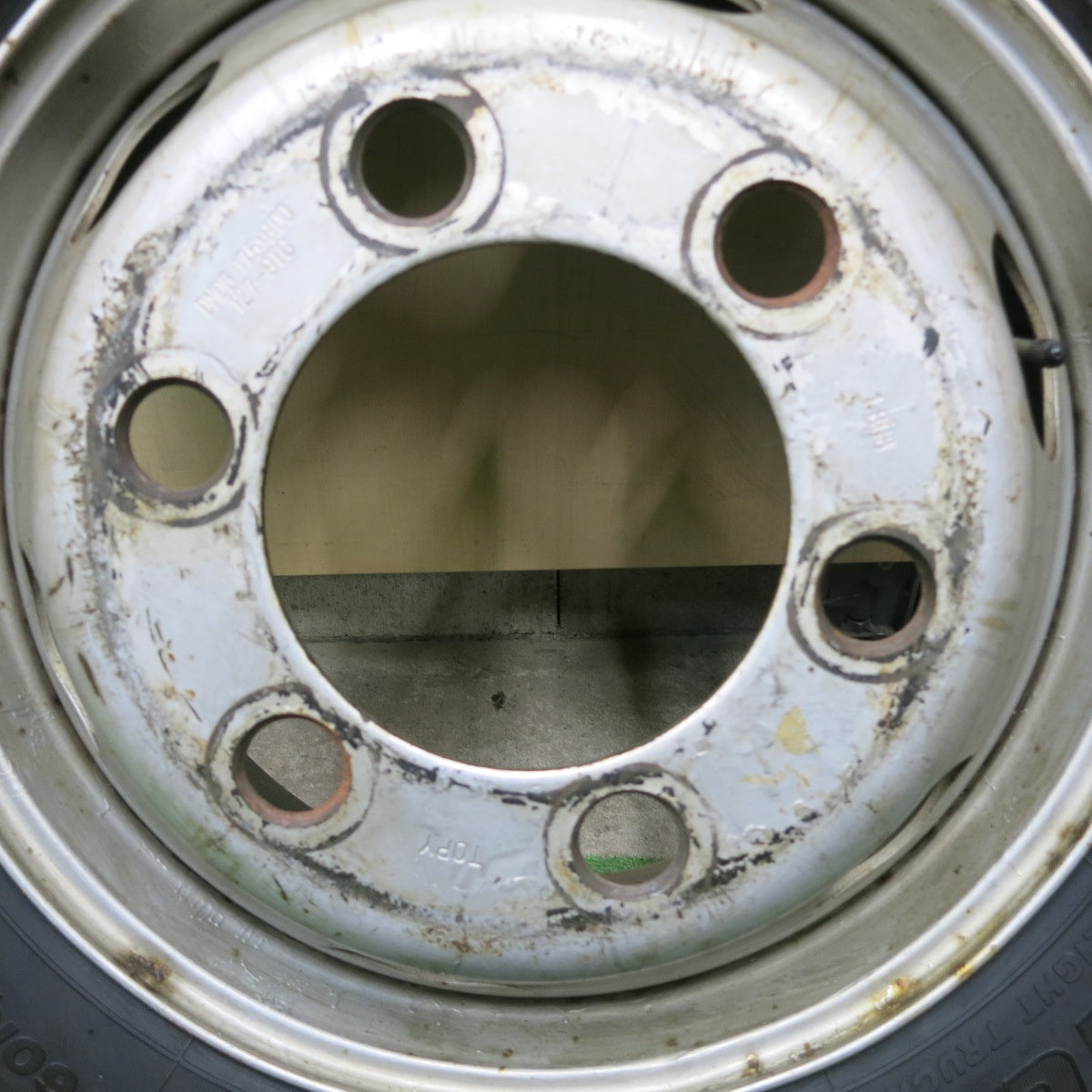 バリ溝!23年!9.5分★トラック 225/60R17.5 116/114N ブリヂストン デュラビス R205 TOPY スチール DURAVIS 17.5インチ 127-9CS PCD222.25/6H★5060303ナノ