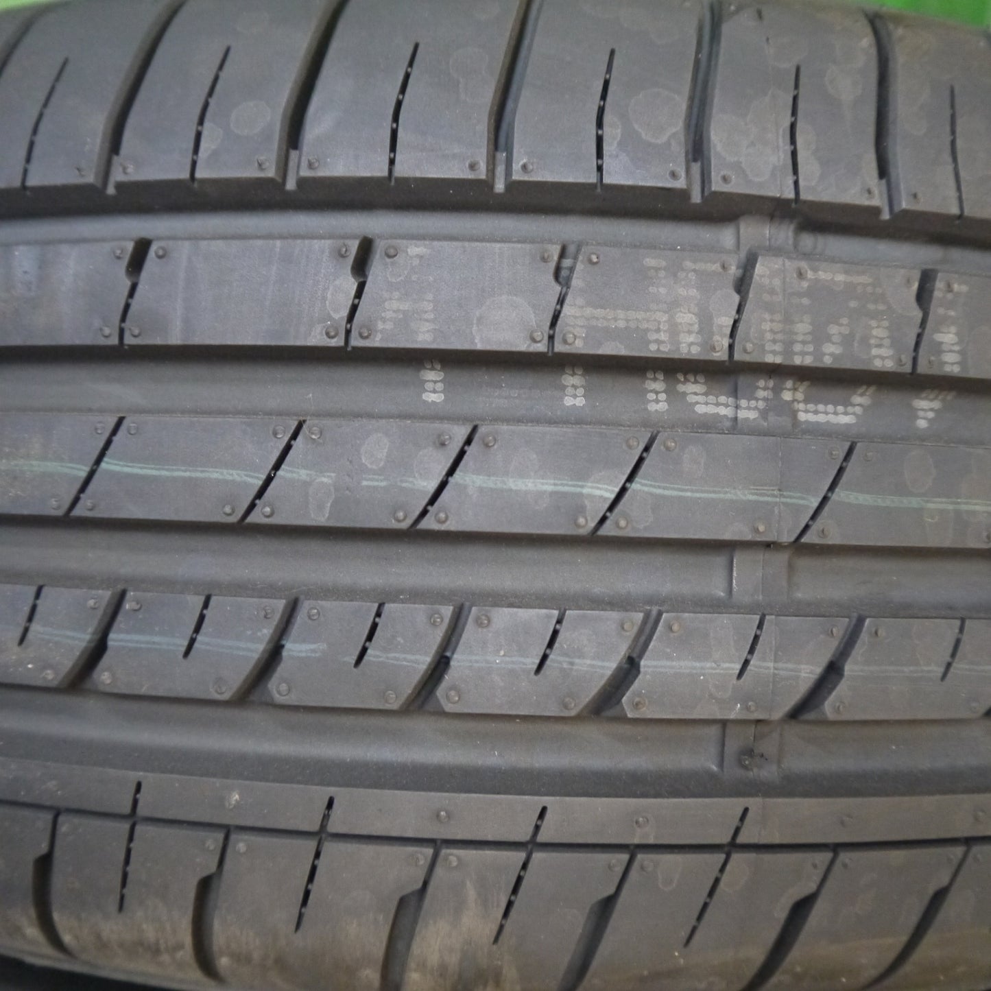 未使用!24年★215/65R15 ケンダ KENETICA ECO タイヤ 15インチ クラウン エスティマ エルグランド 等★6050817Hノタ