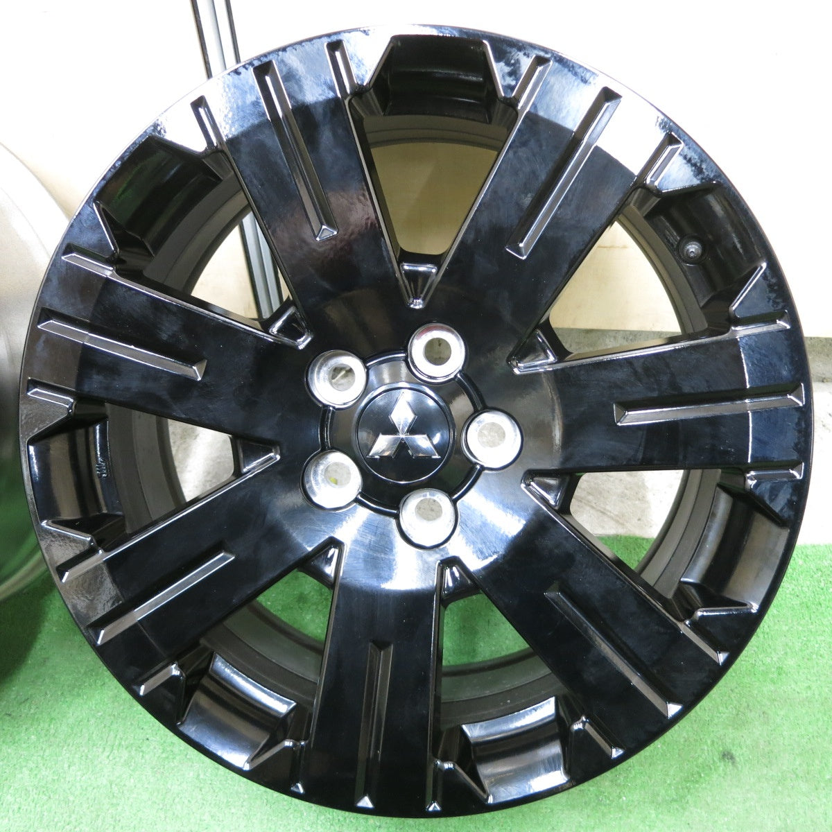 新車外し★三菱 デリカ D:5 シャモニー 純正 ENKEI ホイール 18インチ 18×7J D5 エンケイ PCD114.3/5H★5083004ナホ