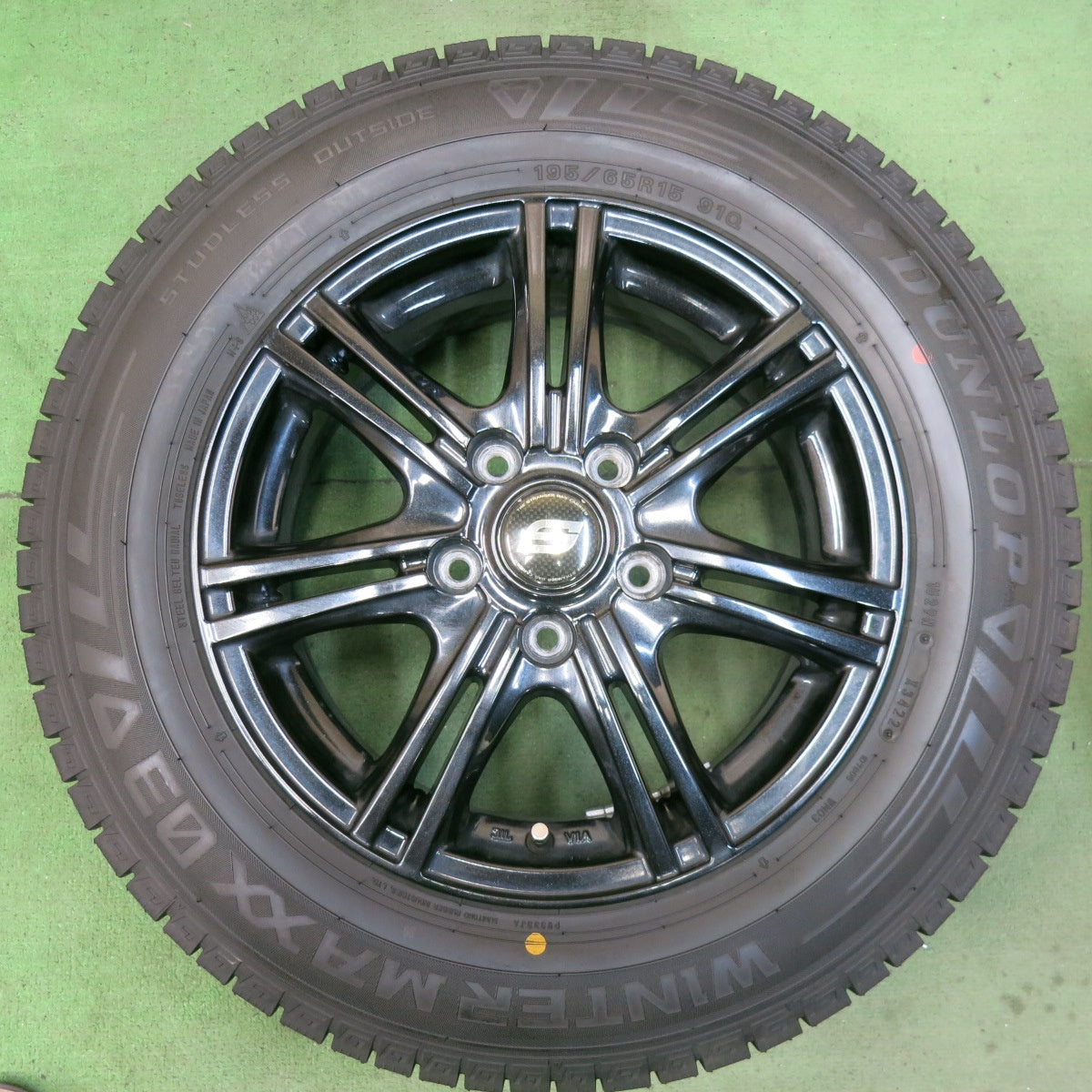 バリ溝!22年!キレイ!9.5分以上★スタッドレス 195/65R15 ダンロップ ウインターマックス03 STRANGER ストレンジャー 15インチ PCD114.3/5H★5091102SKス
