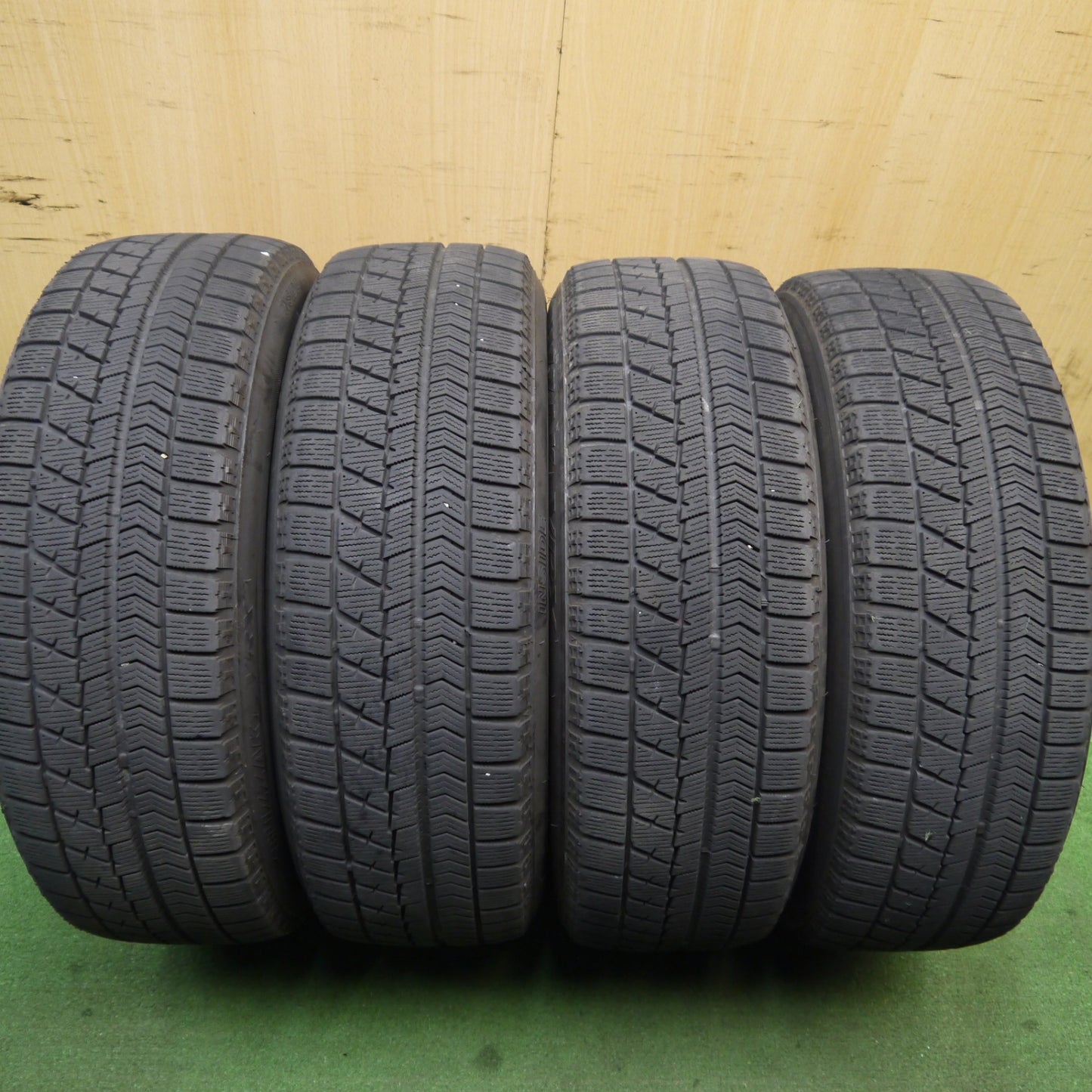 キレイ★スタッドレス 185/65R15 ブリヂストン ブリザック VRX SEIN ザイン 15インチ PCD114.3/5H★5052606Hス