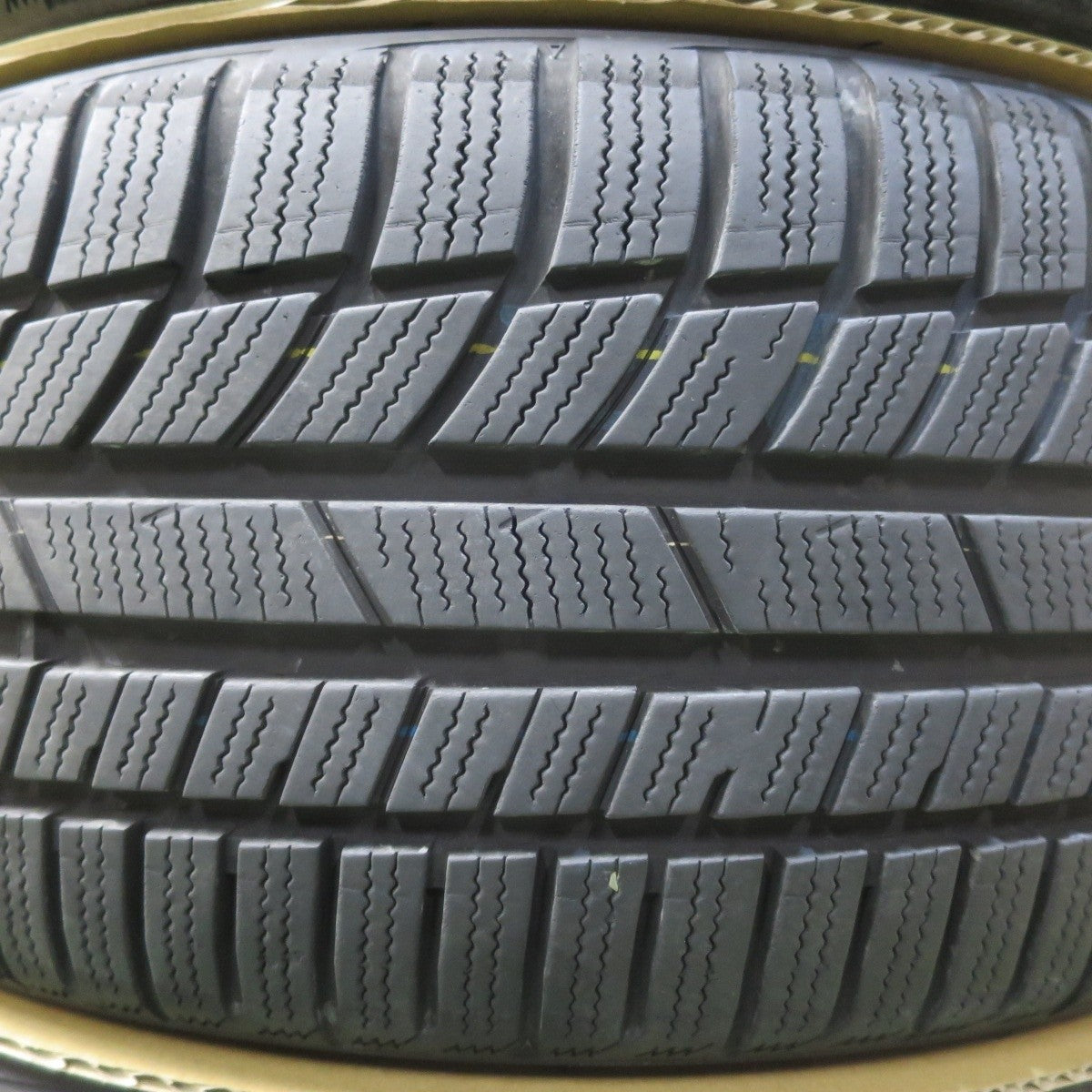 バリ溝!9.5分★ワーゲン 等 Luxury wheels Sharp Blade 225/40R18 スタッドレス トーヨー SNOWPROX S954 18インチ PCD112/5H★5040604IMス