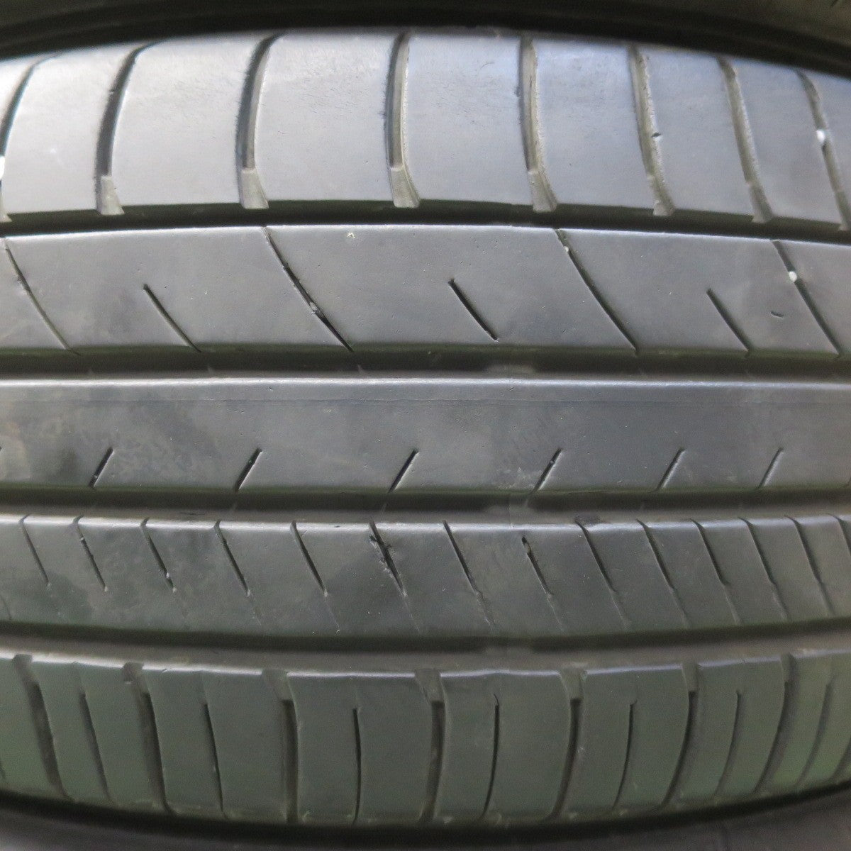 バリ溝!24年!8.5分★195/65R15 グッドイヤー EfficientGrip RVF02 エフィシエントグリップ 15インチ タイヤ ノア ステップワゴン プリウス セレナ ヴォクシー 等★6032706イノタ