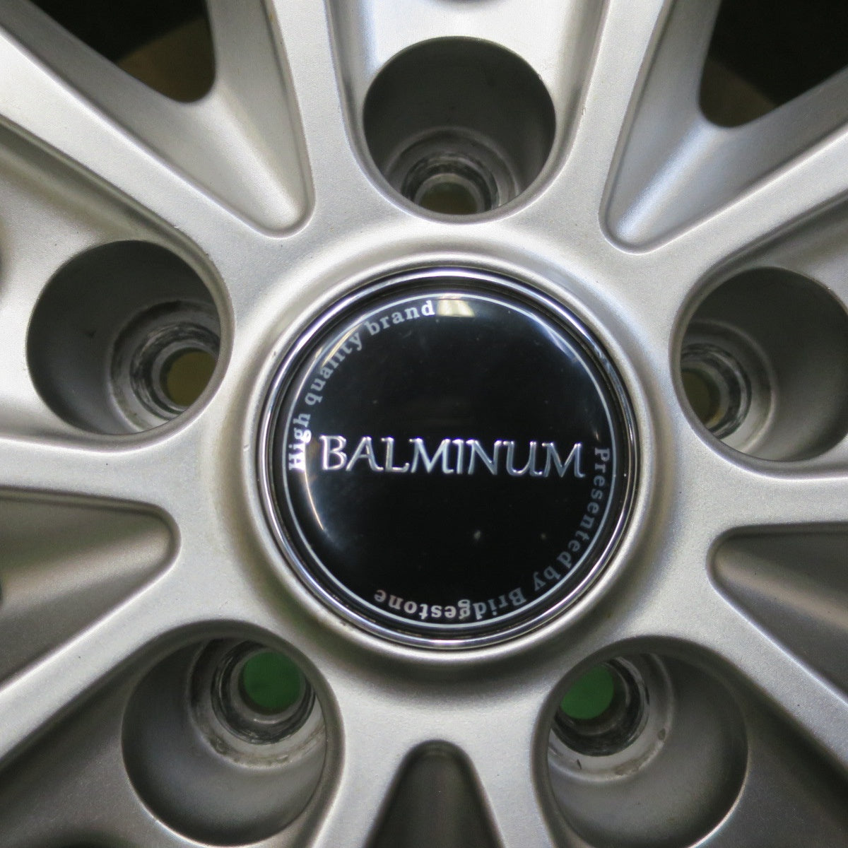 キレイ!22年★スタッドレス 215/60R17 ブリヂストン ブリザック VRX2 BALMINUM バルミナ 17インチ PCD114.3/5H★5081806イス
