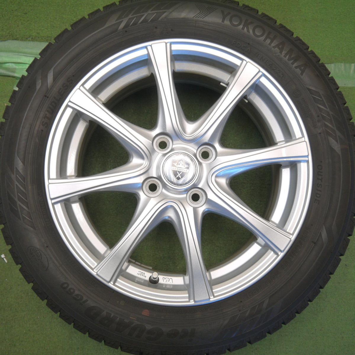 バリ溝!23年!キレイ!ほぼ10分◎スタッドレス 185/60R15 ヨコハマ アイスガード iG60 ESTROSA FSV エステローザ 15インチ PCD100/4H◎6100607Hス