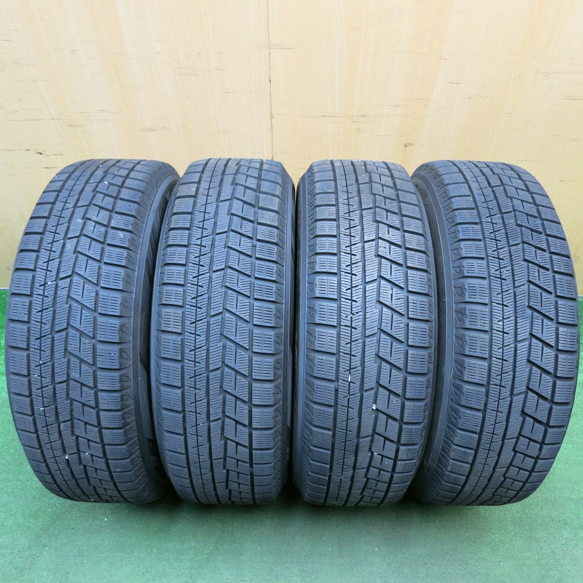 バリ溝!23年!9分★スタッドレス 205/65R16 ヨコハマ アイスガード iG60 ECO FORME エコフォルム 16インチ PCD114.3/5H★6031514HAス
